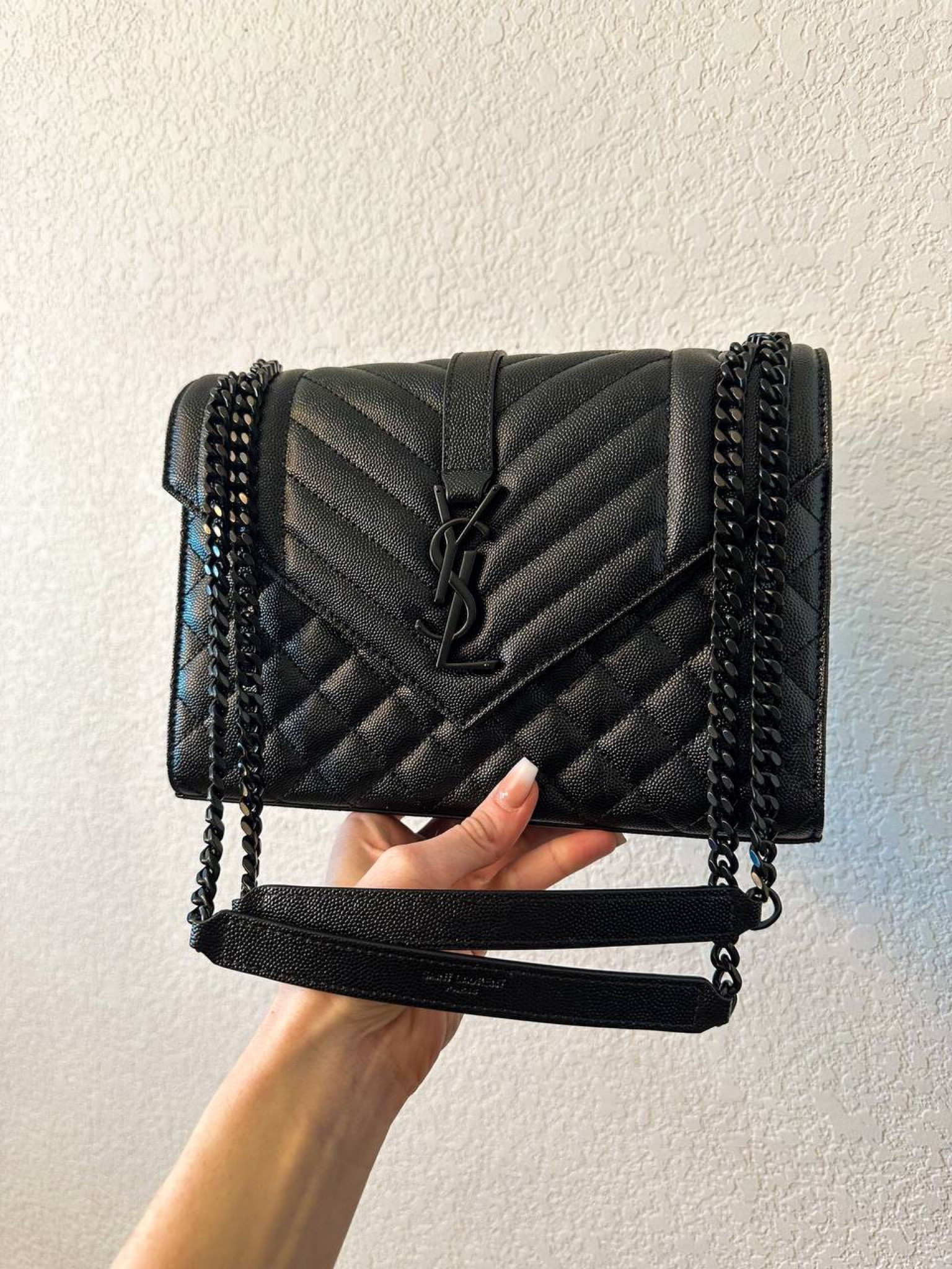 YSL envelope bag 
#dhgate

#LTKsalealert #LTKitbag #LTKSeasonal