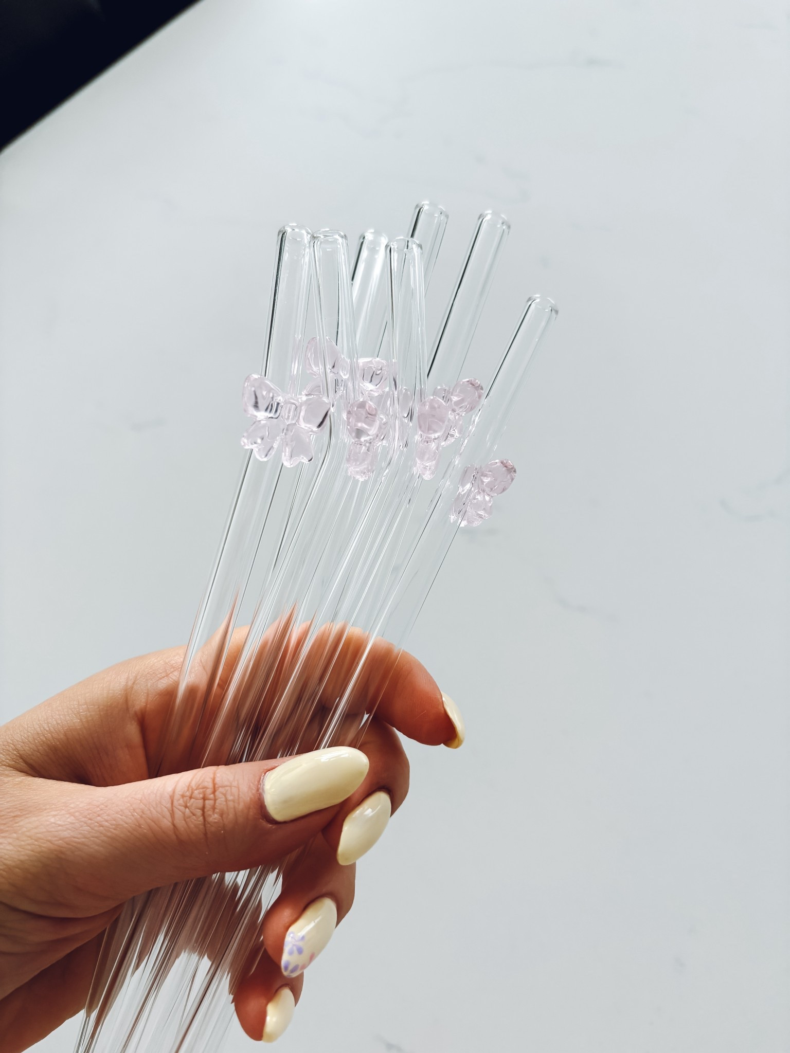 cute glass straws!!! 
I drink a smoothie every morning & these straws are my fav!! They’re reusable but also don’t get freezing like my metal ones do! + they’re so cute 



#LTKHome