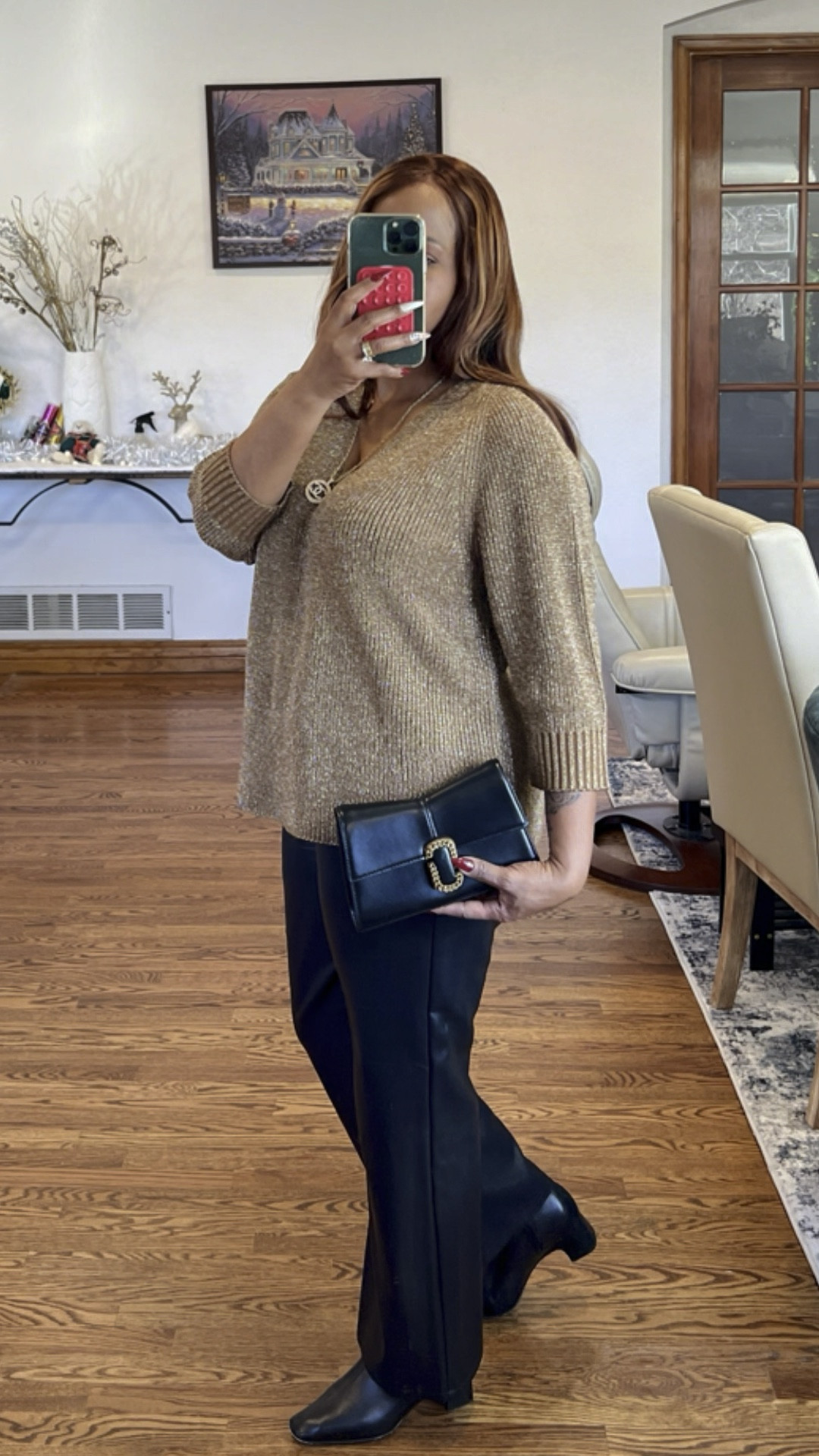 A clutch bag you can believe in. 
It took me so long to add a clutch to my bag collection. I simply carry more stuff than most space offered. 

I buckled down this Fall to find one and here she is. 

Versatile carry options, card slots, zippered pocket and more. 


#LTKstyletip #LTKparties #LTKitbag