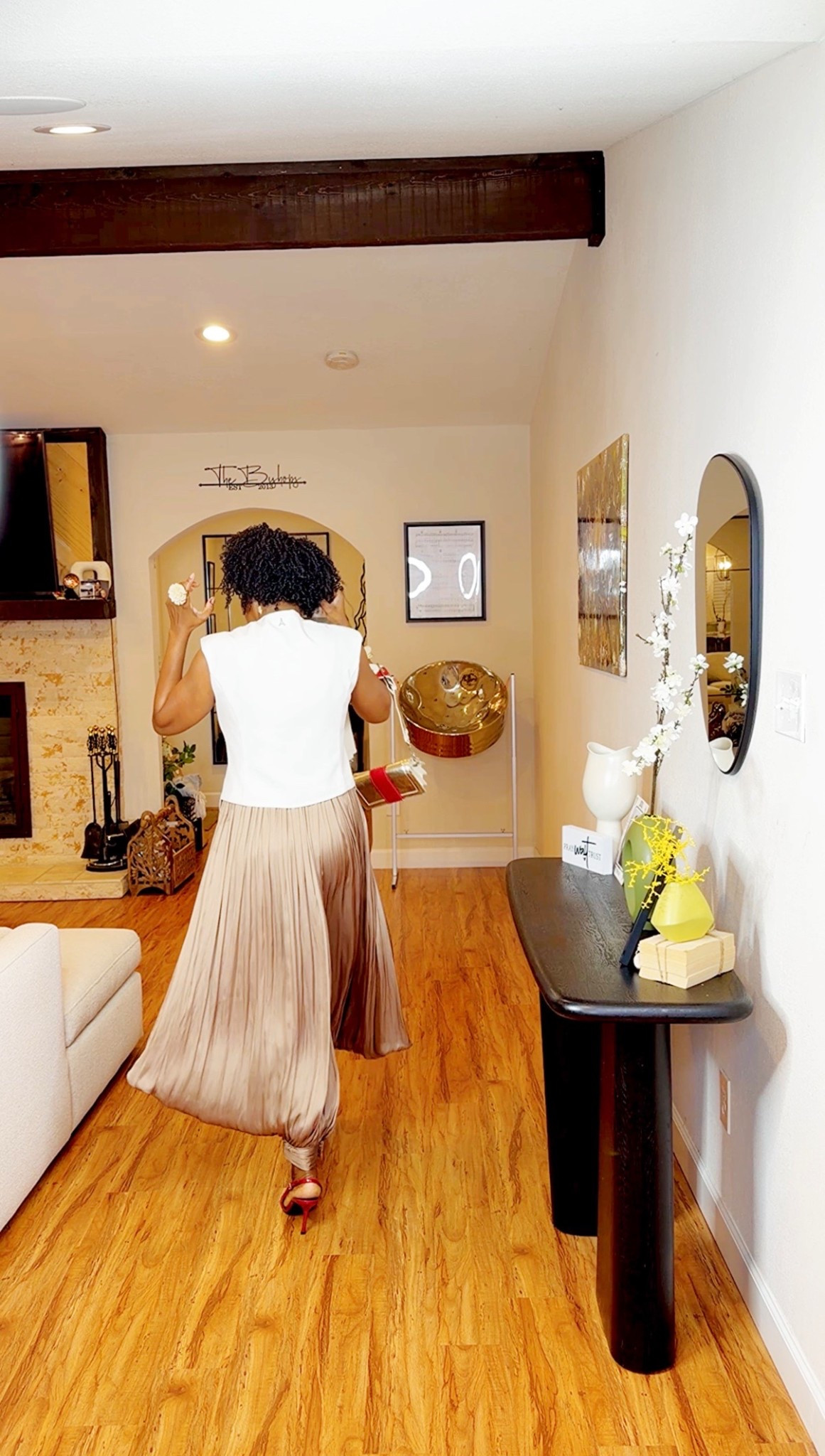 These pleated harem pants are a vibe and an instant add to cart 

#LTKOver40 #LTKgrwm #LTKMidsize