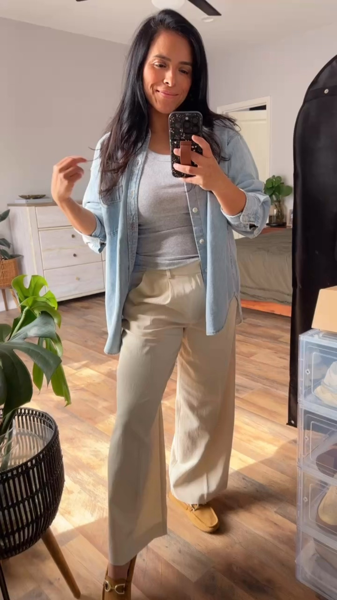 My favorite Spring outfit. Loafers, a denim shirt and wide leg pants :) 







Spring outfits 2026
Madewell pants 
Midsize style 
Spring style 
Spring outfit inspo 
Aritzia tank 

#LTKgrwm #LTKootd #LTKOver40