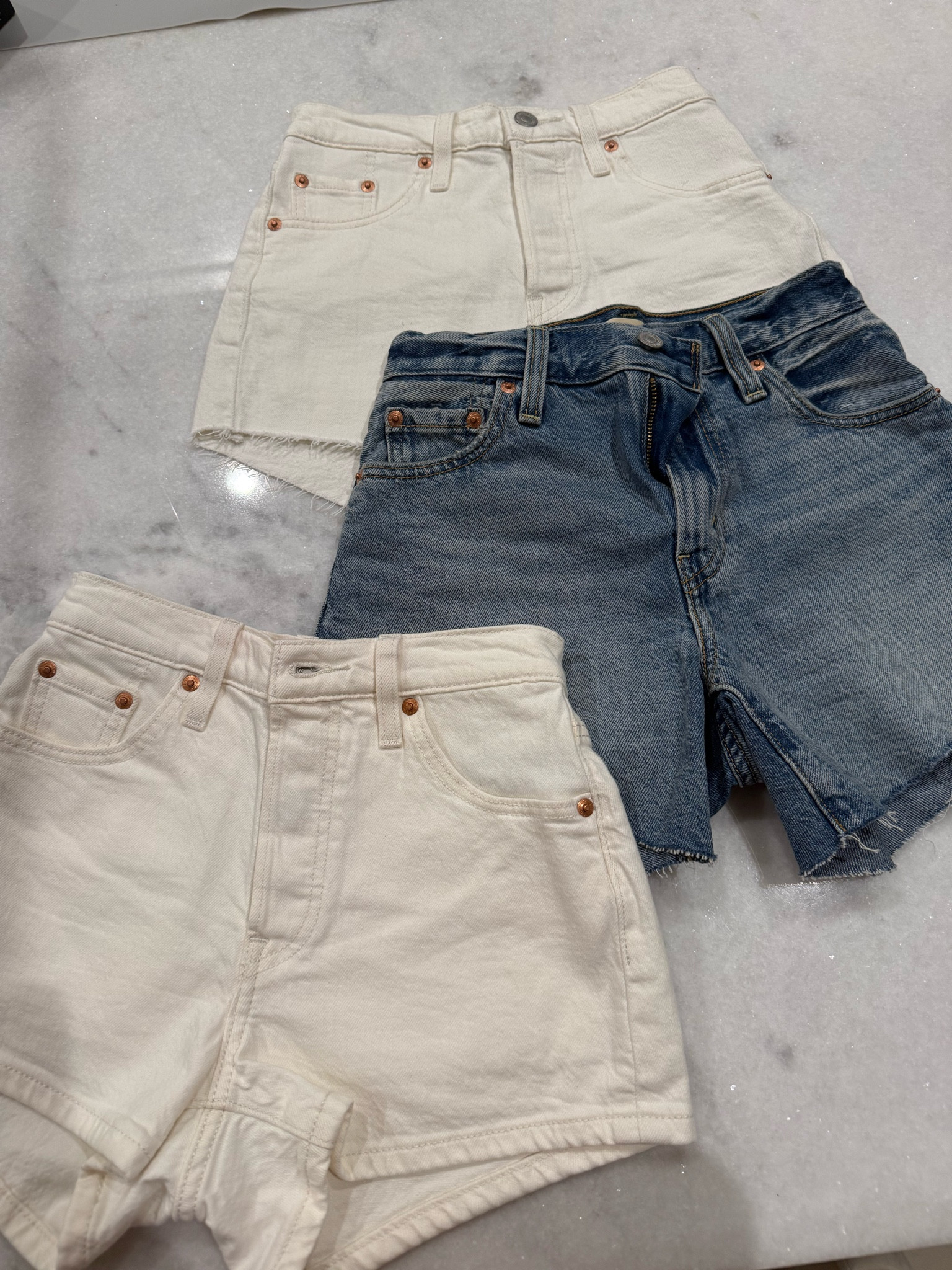 Denim shorts size 23 or 24

#LTKPetite #LTKSaleAlert #LTKootd