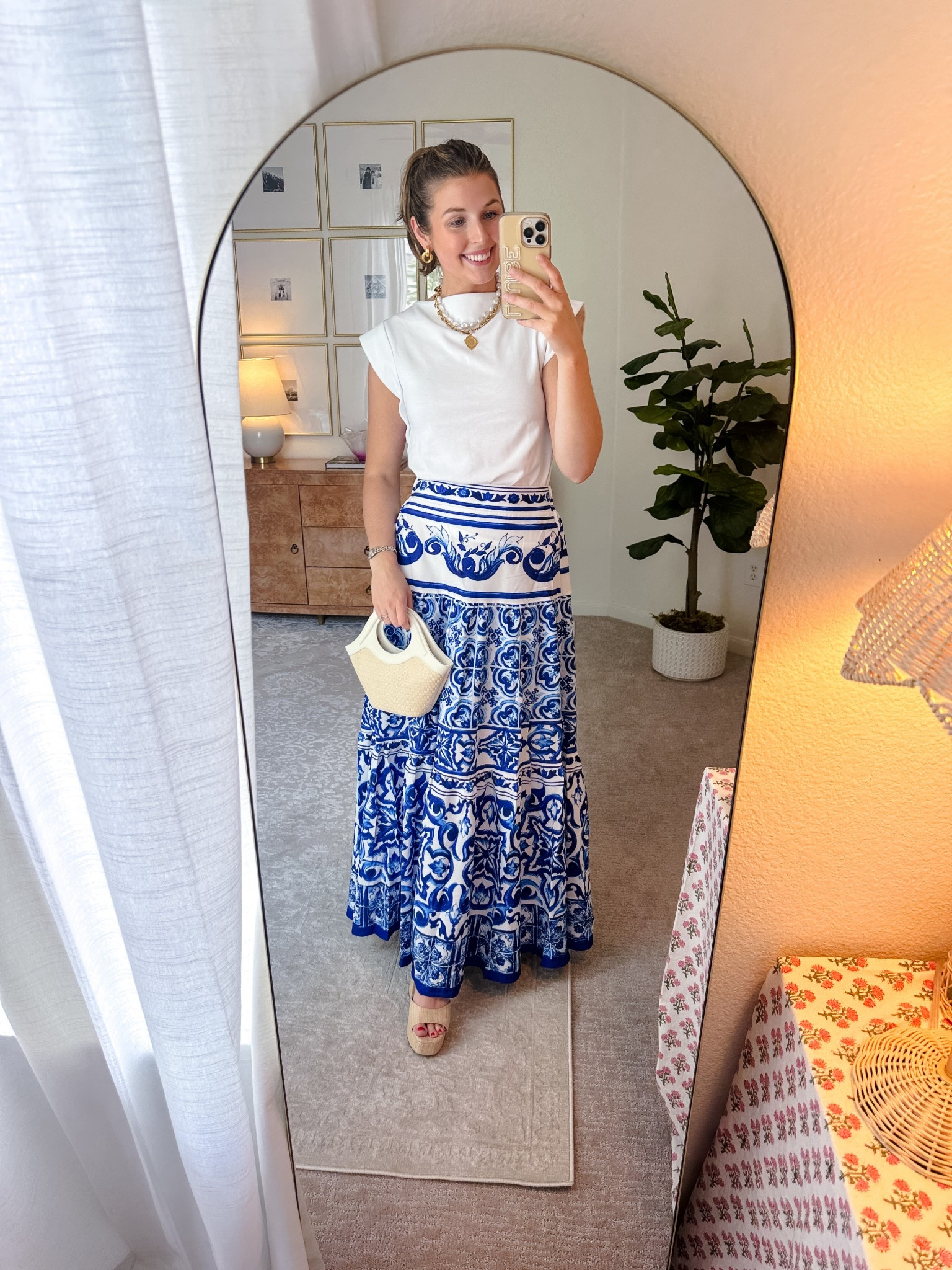 Summer outfit idea! Wearing an XS in top and S in skirtt