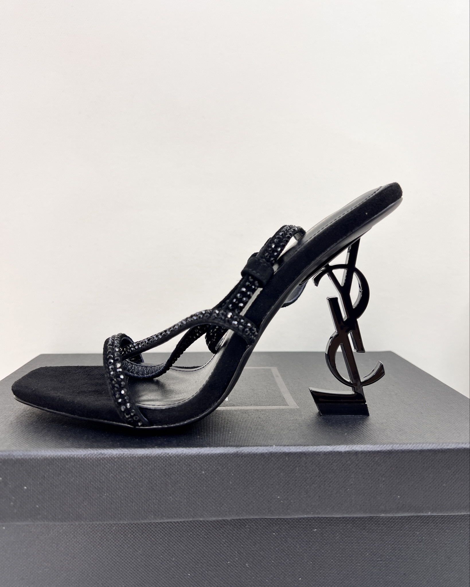 Saint Laurent YSL 10.5cm Slide Sandals 

#LTKshoecrush #LTKGiftGuide #LTKworkwear