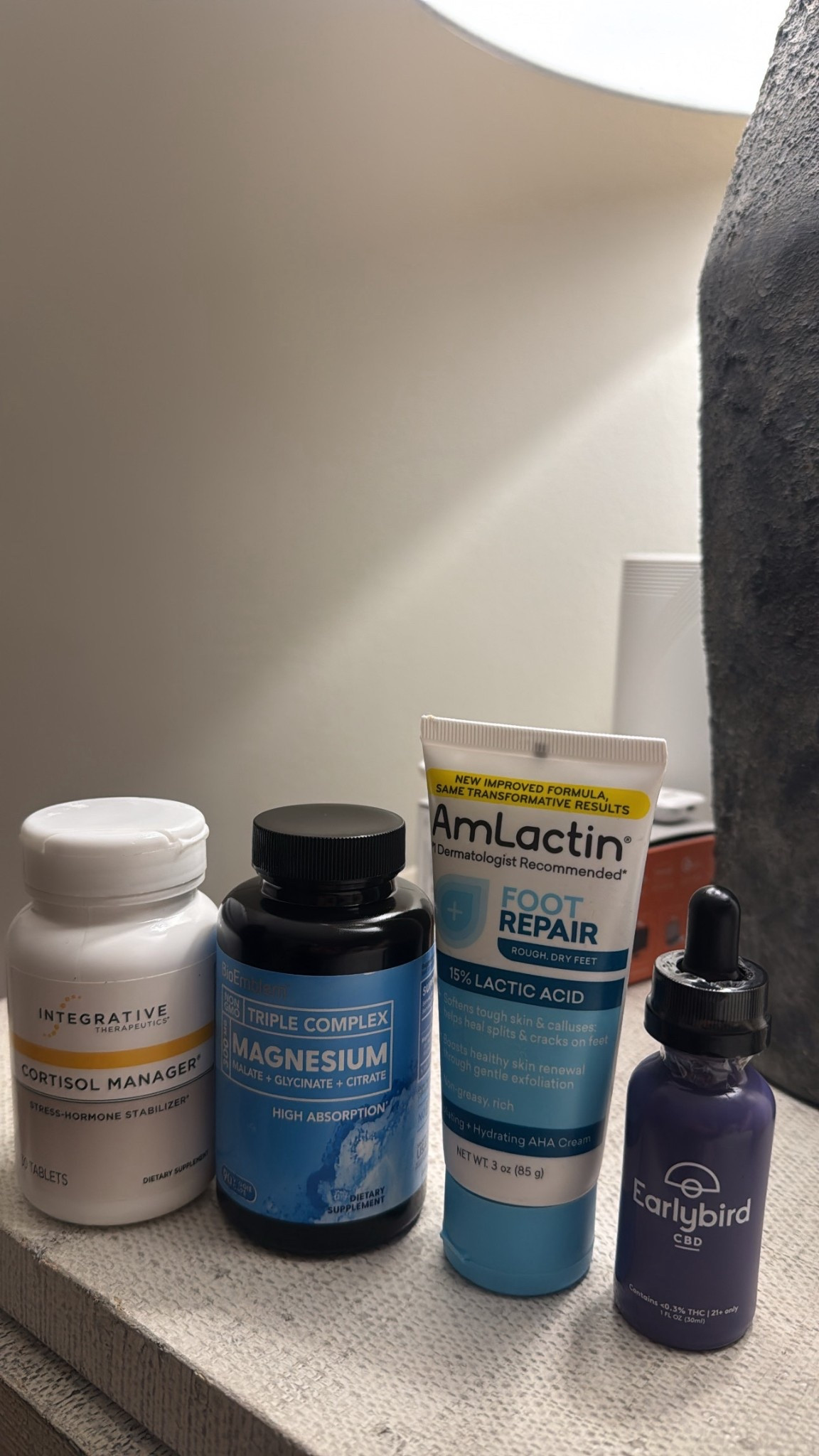 Nightstand diaries.
For great sleep and smooth feet😜