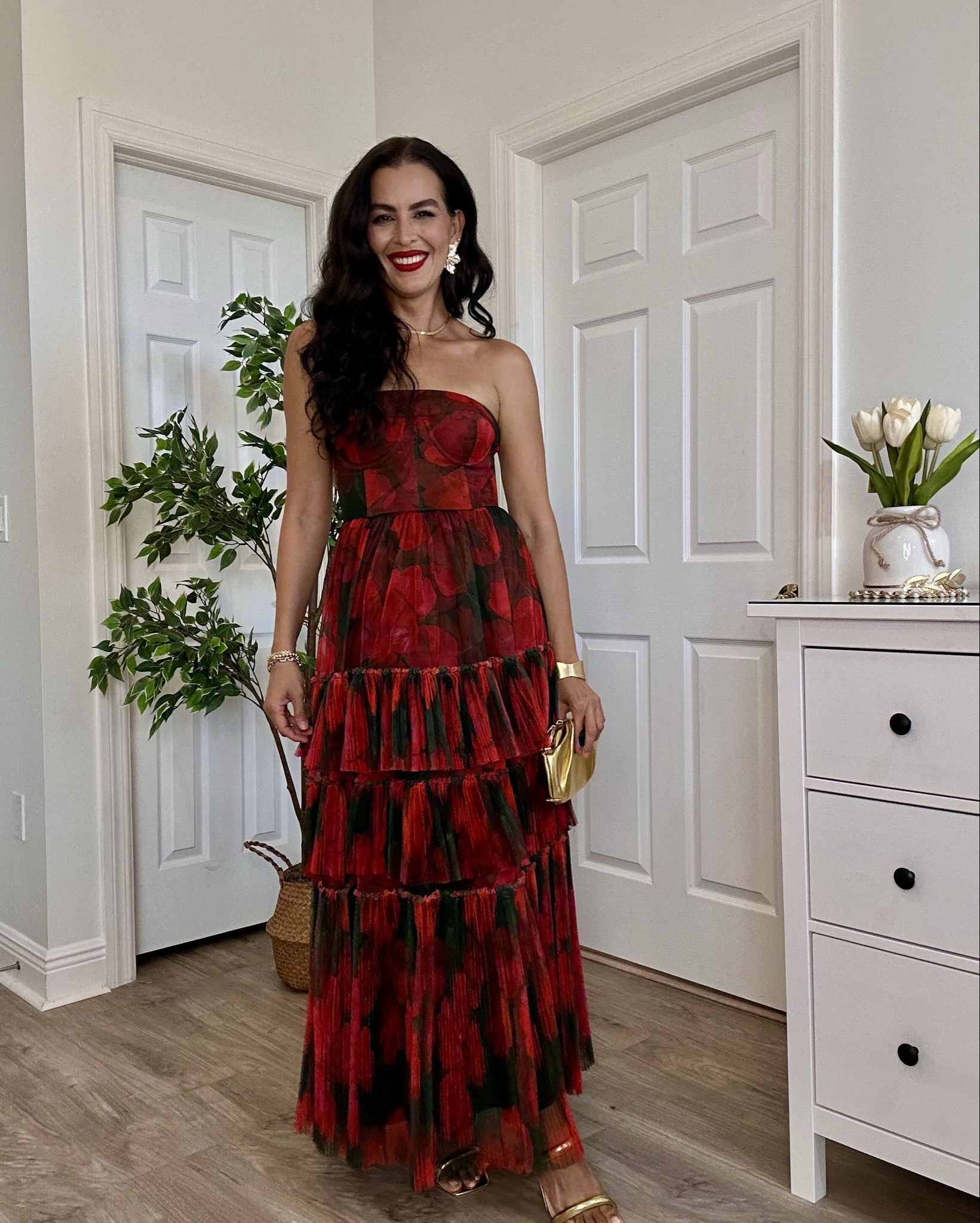 Wearing a size 0. Lipstick is the real mvp

#LTKWedding #LTKStyleTip #LTKParties