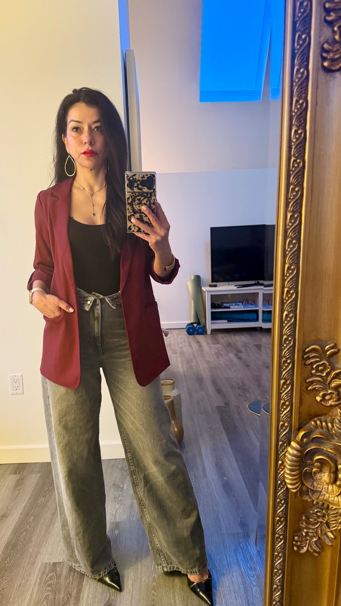 Ladies this pair of jeans is super stylish and even more comfy and I love it with the burgundy blazer and black pumps amazing date night outfit 

#LTKootd #LTKSpringSale #LTKSaleAlert