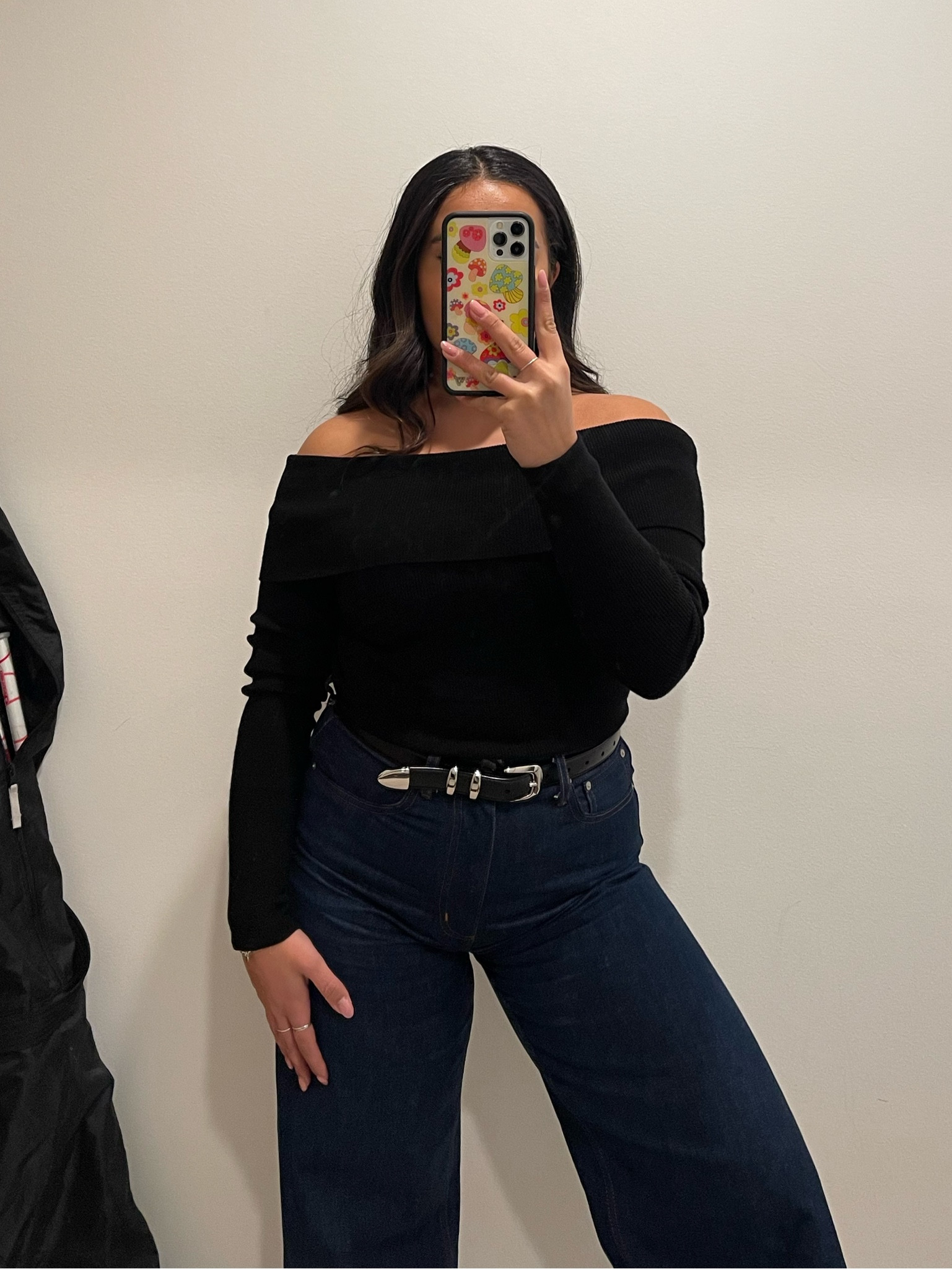 Comfy cozy date night outfit 🖤 

#offtheshoulder #denim #jean #blacktop #datenight #datenightoutfit #gno #ootd

#LTKU #LTKstyletip #LTKworkwear