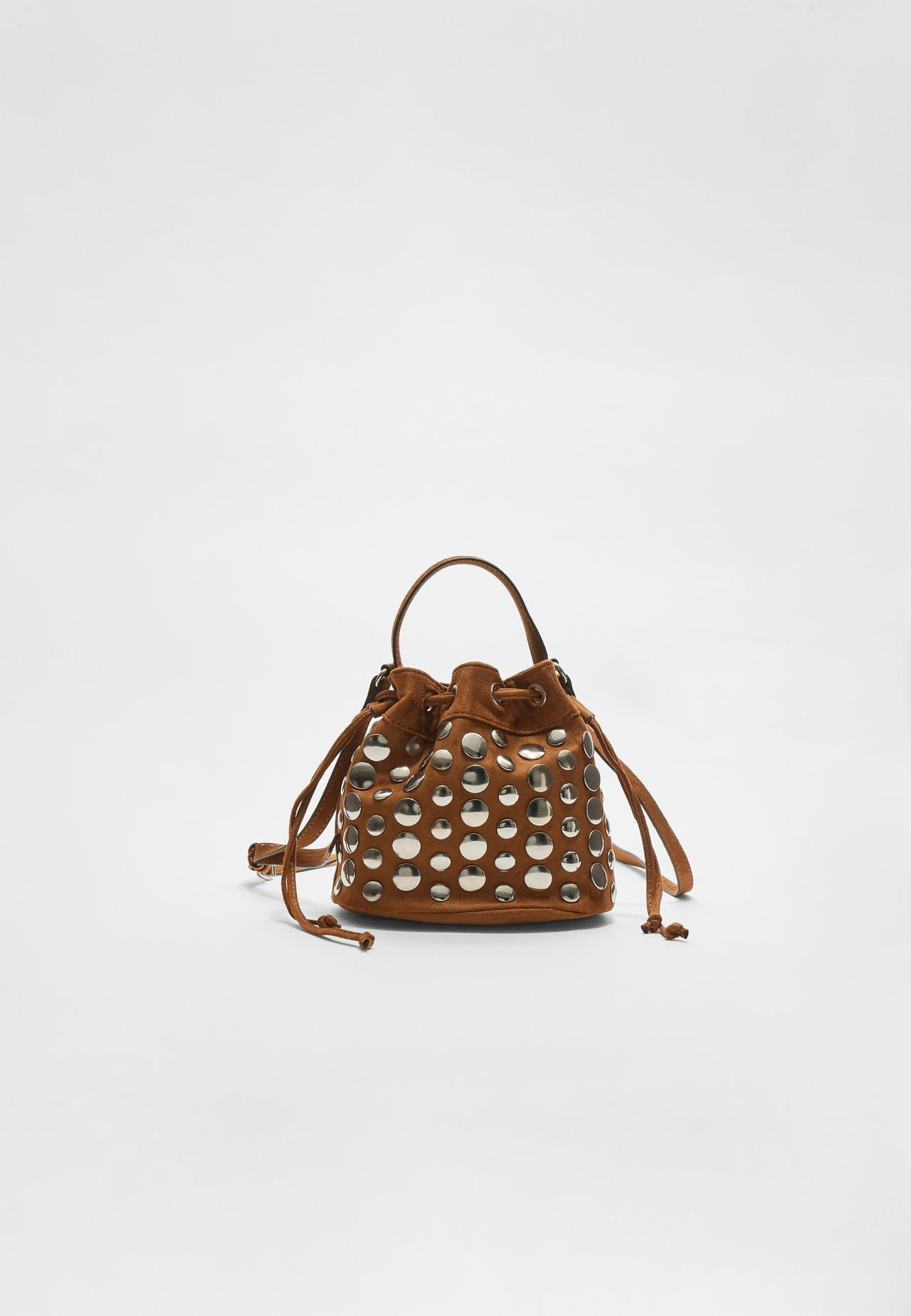 Studded crossbody bucket bag | Stradivarius (UK)