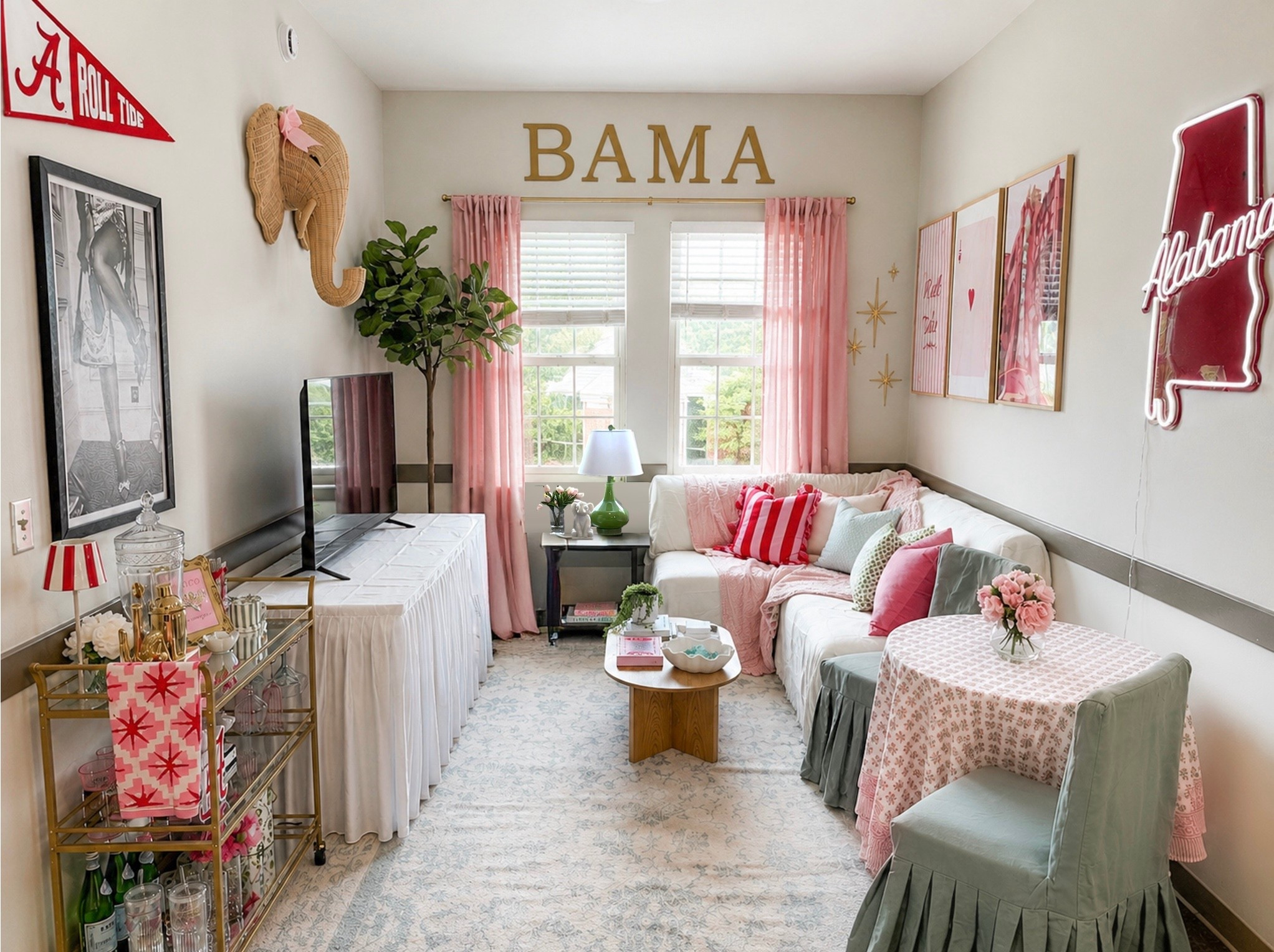 Bama dorm life
#bamadorm #dormdecor #bamarush #dormdecor #dormroom

#LTKHome