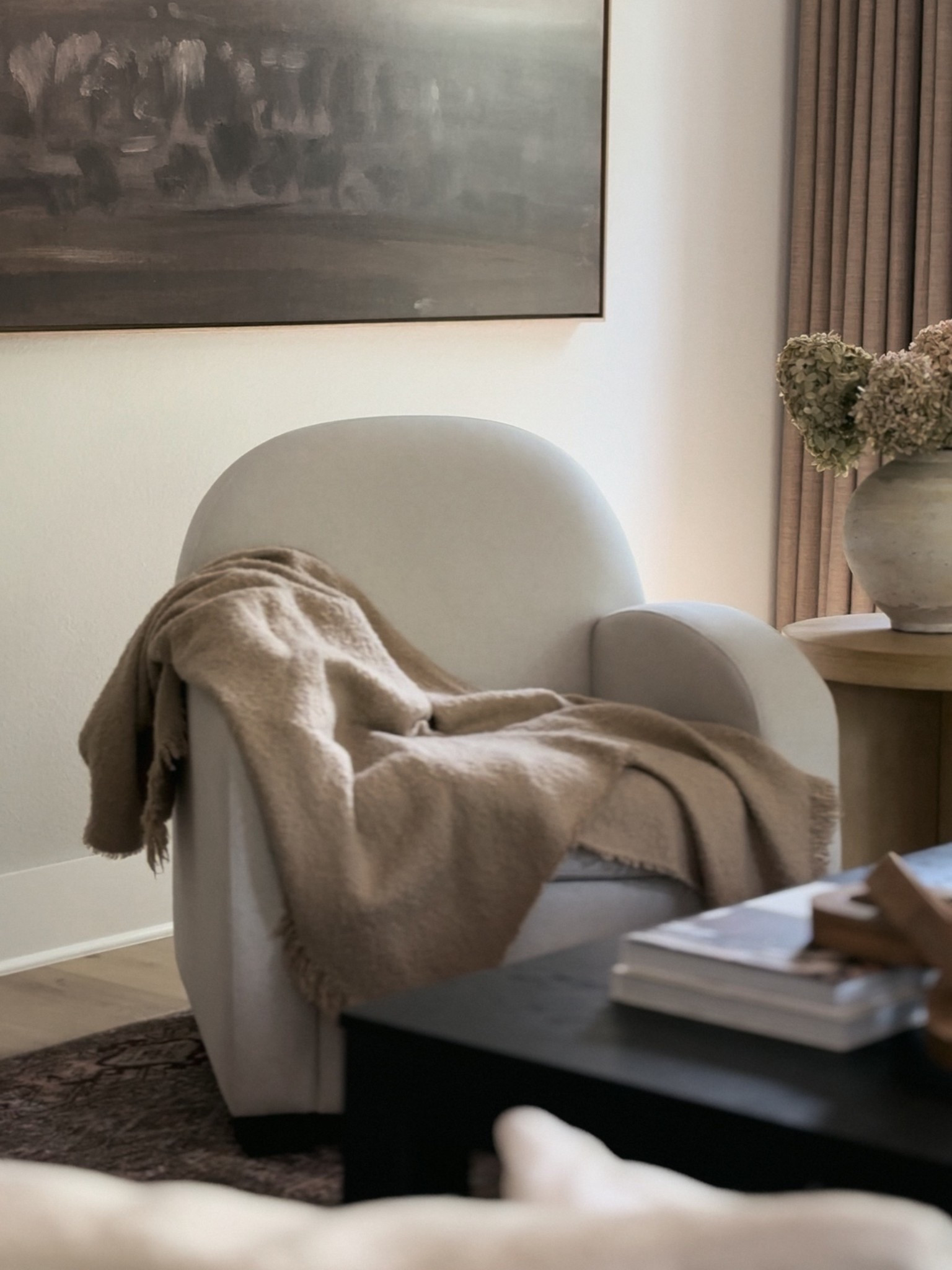 Living room details 🤎

It’s the little things that make a space feel finished—stacked books, layered textiles, soft lighting, and a few collected pieces that add warmth and personality without feeling cluttered.

Living room decor, living room styling ideas, shelf styling, coffee table decor, neutral living room, cozy home details, layered home decor, timeless interiors, home styling inspiration, aesthetic living room

#LTKHome