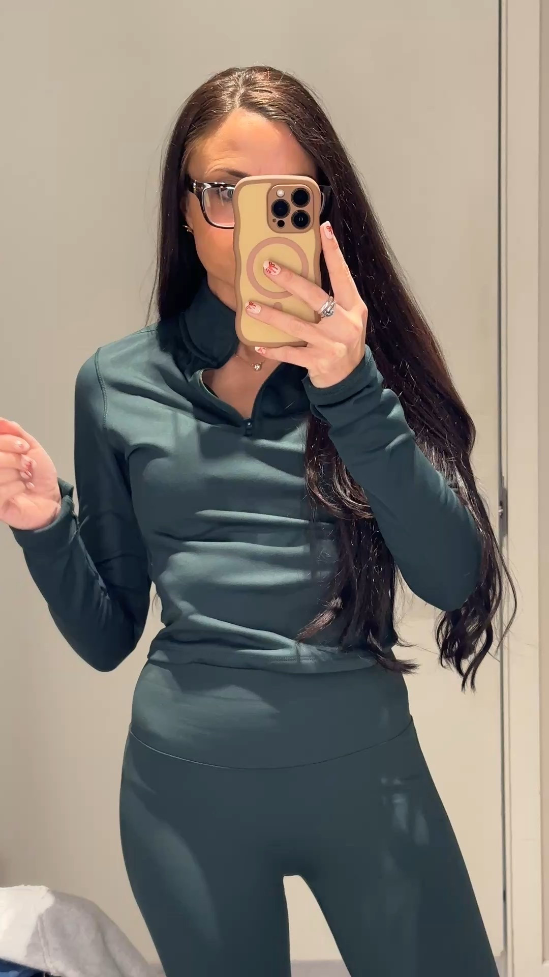 Fabletics Dark Green Matching Workout Set | Sculpting Leggings & Half-Zip Top

#fabletics #activewear #leggings #longsleevetop #christine #christinegerace


#LTKootd #LTKgrwm #LTKGiftGuide
