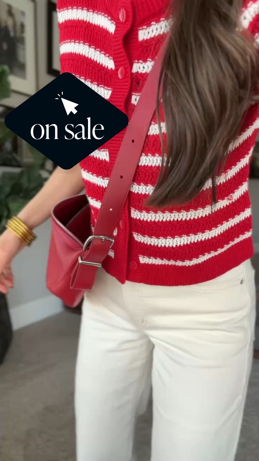 @abercrombie 20% off sale in app! Wearing a small in this cardigan, get your true size 

#LTKSaleAlert
