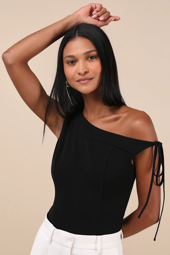Pivotal Chicness Black One-Shoulder Top | Lulus