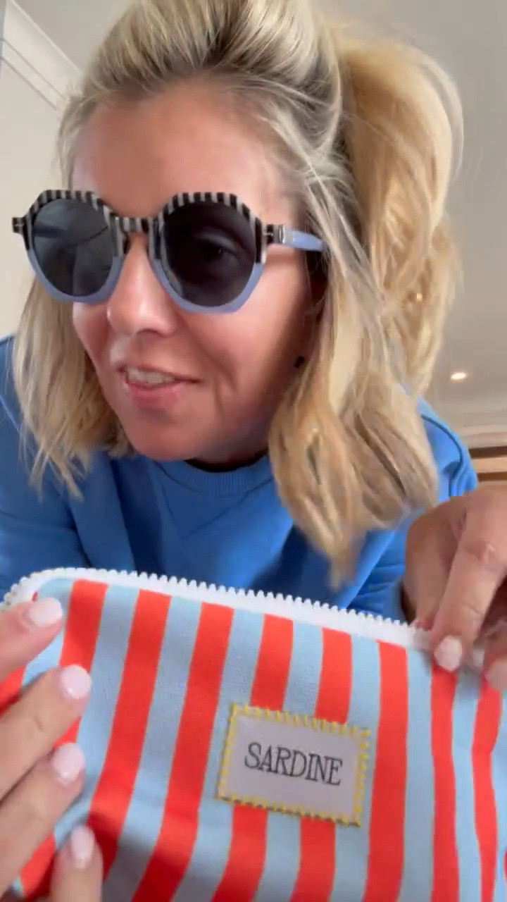 How cute is this case?!? Umm these sunglasses are even cuter. These will definitely be going with me on spring break ☀️
Use my code MIXANDMATCH15 for 15% off

#LTKdayinmylife #LTKSeasonal #LTKOver40