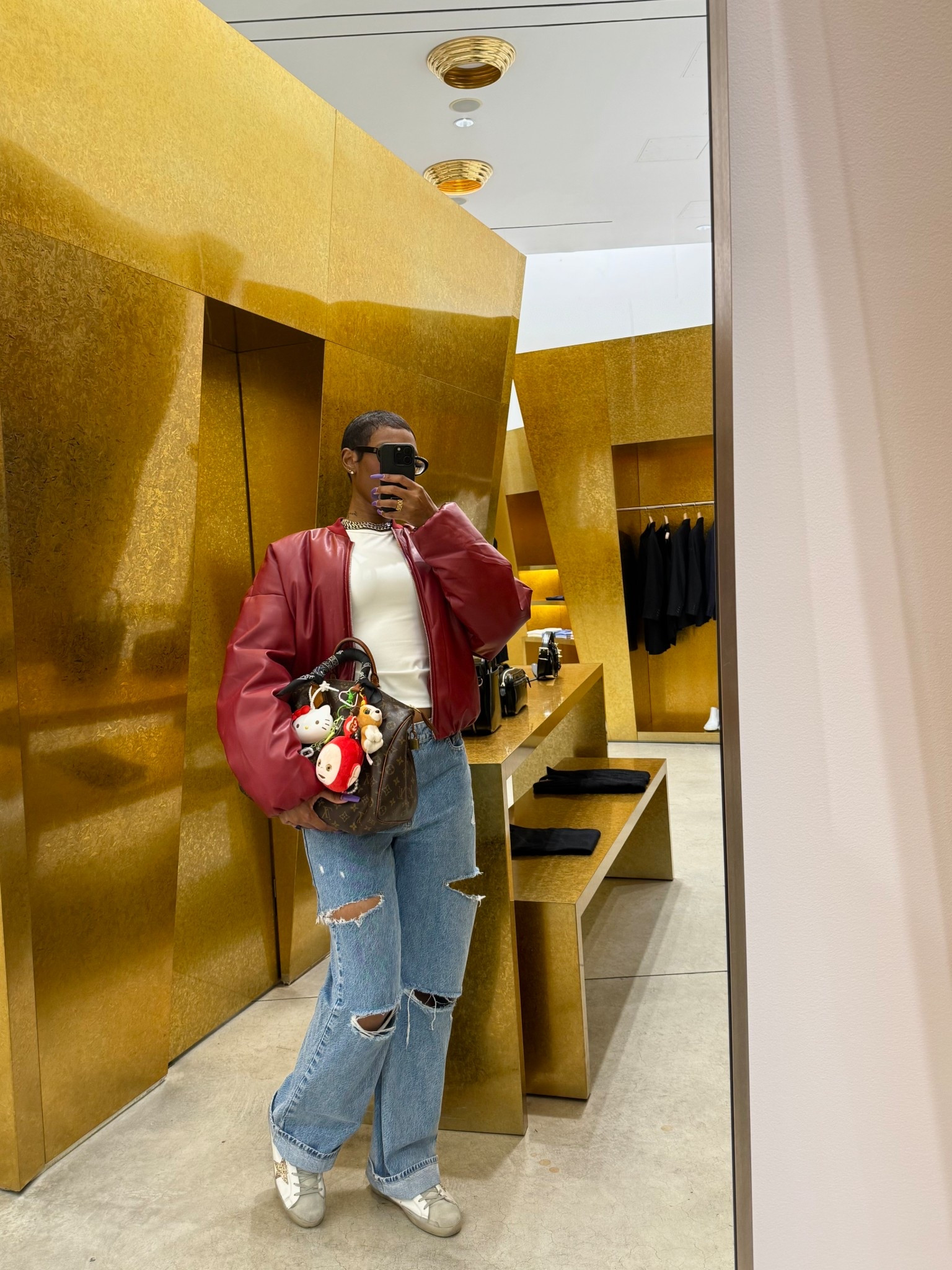 A nice day in NYC, means I get to wear a cool casual fit! 🍎



#LTKootd #LTKgrwm #LTKSpringSale