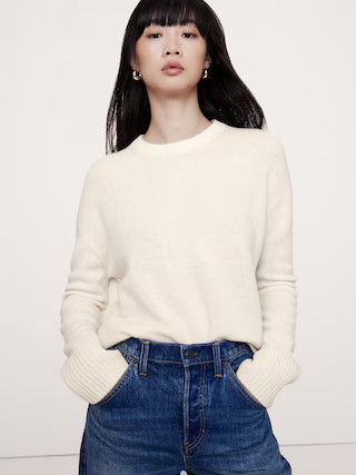 Oversized Midweight Cashmere Crew-Neck Sweater | Banana Republic (US)