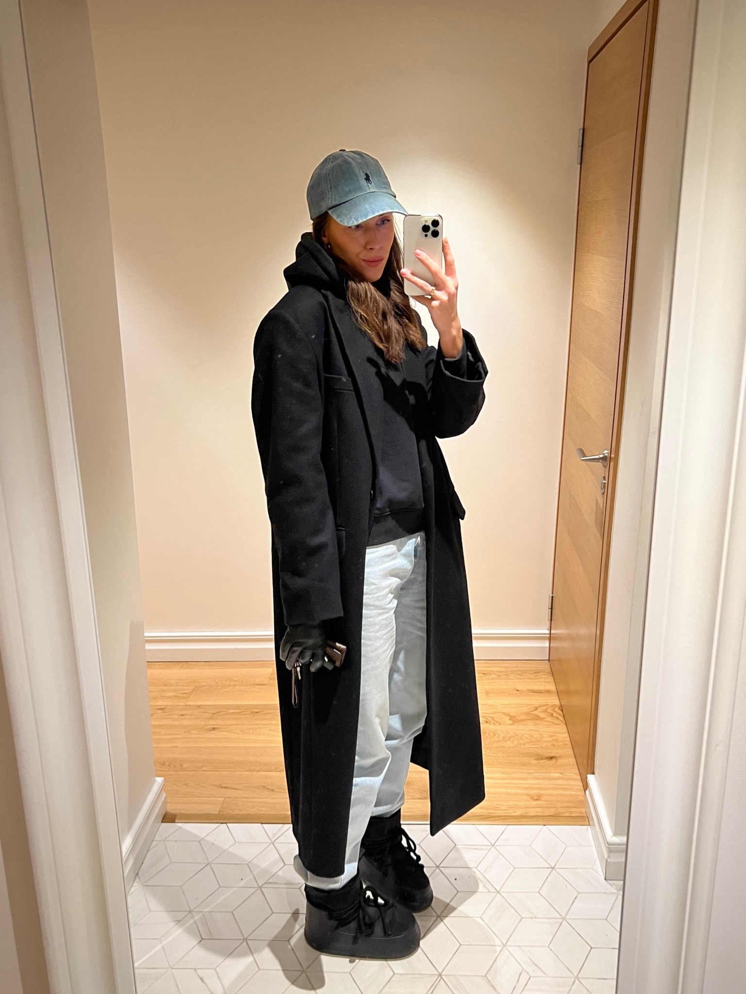 Casual winter outfit wool coat hoodie cap jeans snow boots

#LTKSeasonal #LTKeurope #LTKstyletip