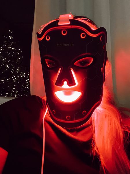 Red Light Therapy Mask

#LTKHoliday #LTKhome #LTKbeauty