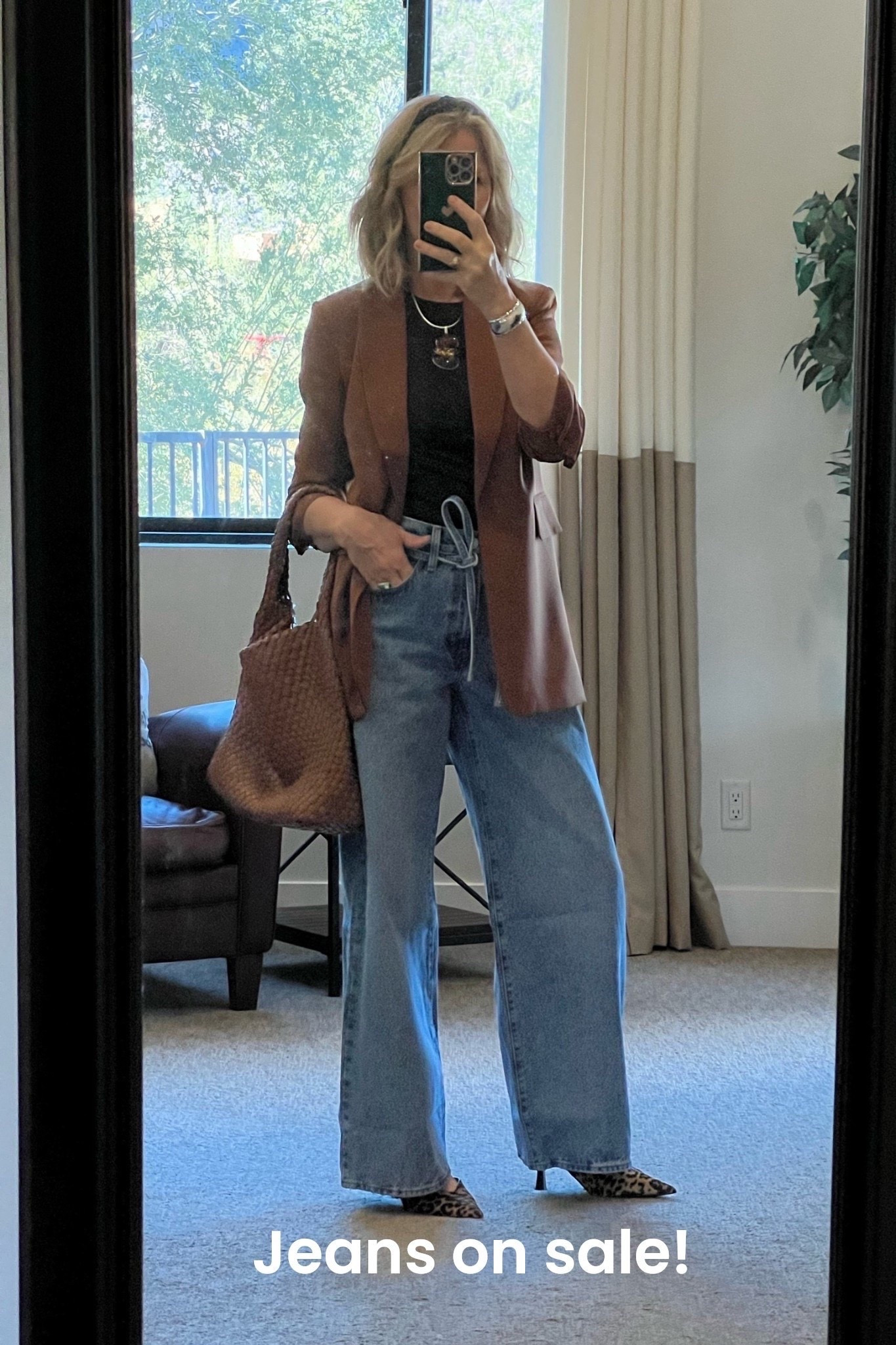 Levi’s, Amazon, Fall Style

#LTKOver40 #LTKSeasonal