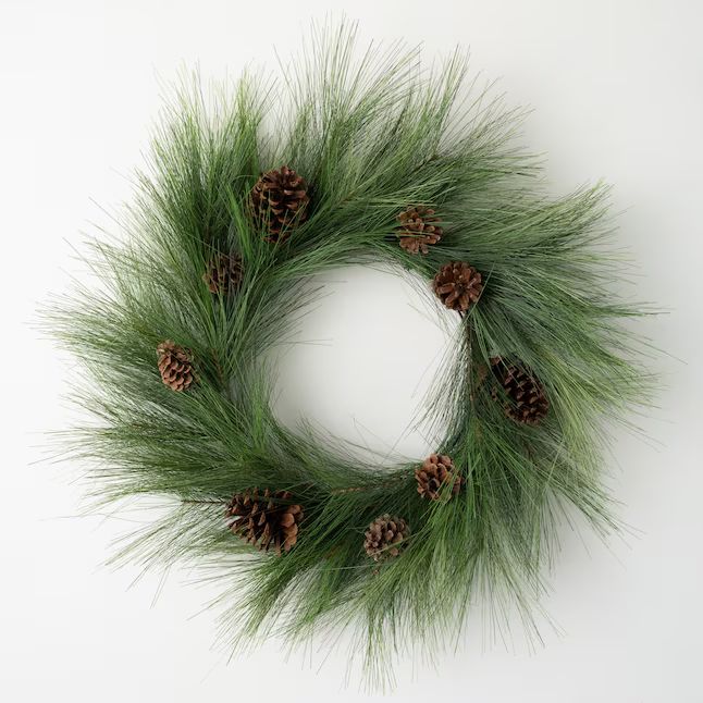Sullivans 24-in Indoor/Outdoor Green Pine Artificial Christmas Wreath | Lowe's