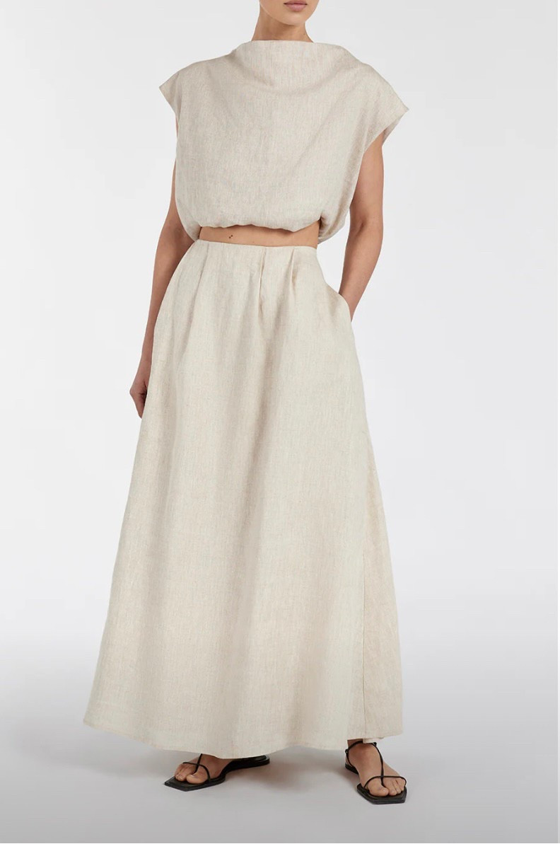 Resort, linen and vacation. 

#resortwear #vacationoutfits #linen