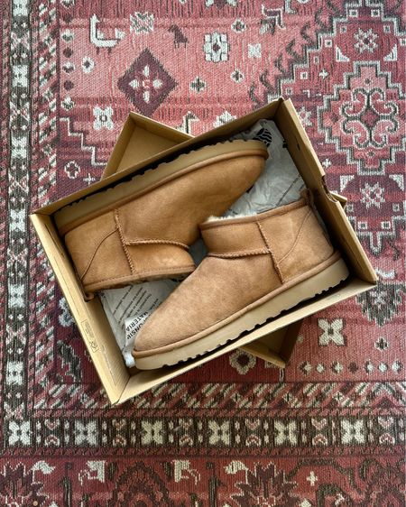 I finally caved and got the Ultra Mini Classic UGG boots! 🧸

They are so soft and I’m excited to try styling them for spring and transitional weather. 🌸

I went back and forth between these and the platform ones but I’m 5’ 7” so ultimately just went for maximum comfort.

#LTKshoecrush #LTKSeasonal #LTKstyletip