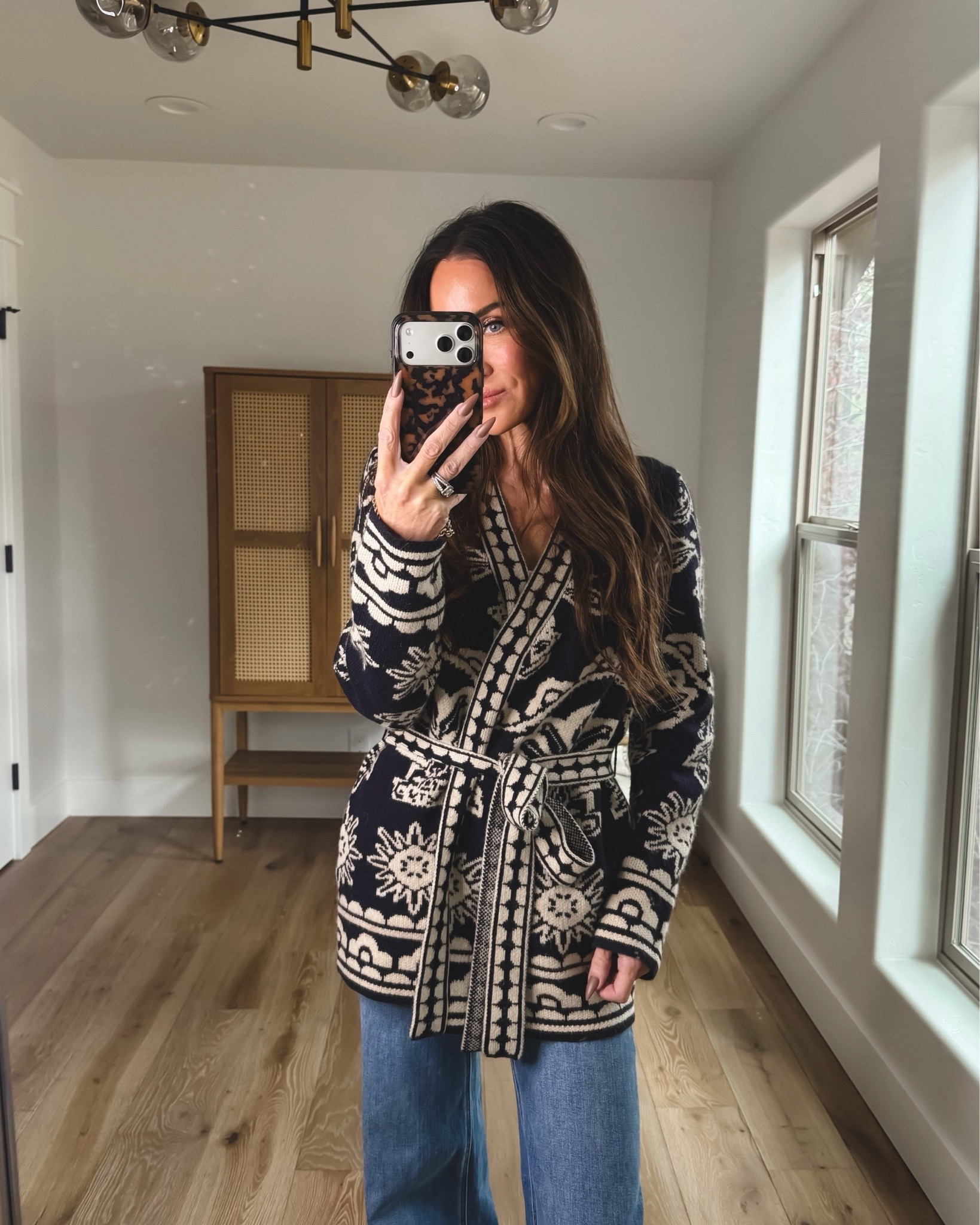 This belted cardigan is everything! Size small
Say 15% today with code 9Q3A
Jeans sz 25

Style over 40, fall winter outfit ideas
@Boden (US)