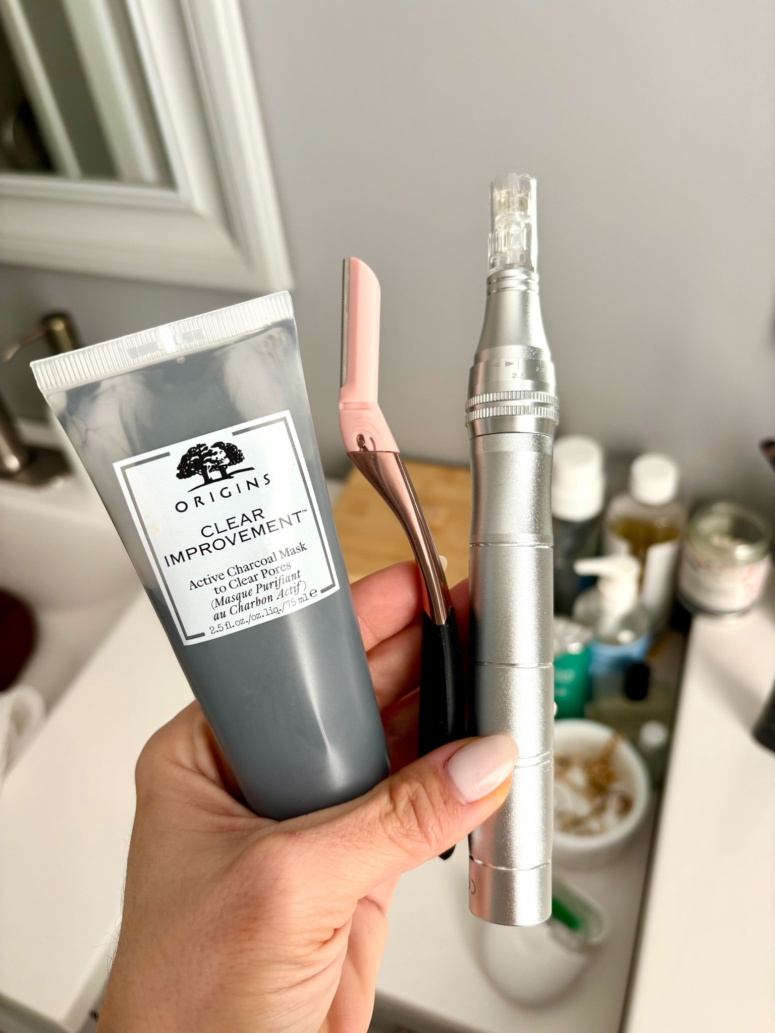 Clear skin maintenance regimen!

I exfoliate + apply this charcoal mask weekly! It’s great for pores and acne. 

I dermaplane every two weeks which helps my products work better! 

I microneedle once monthly. This has helped clear my acne + acne scaring! 



#LTKFindsUnder50 #LTKBeauty #LTKHome