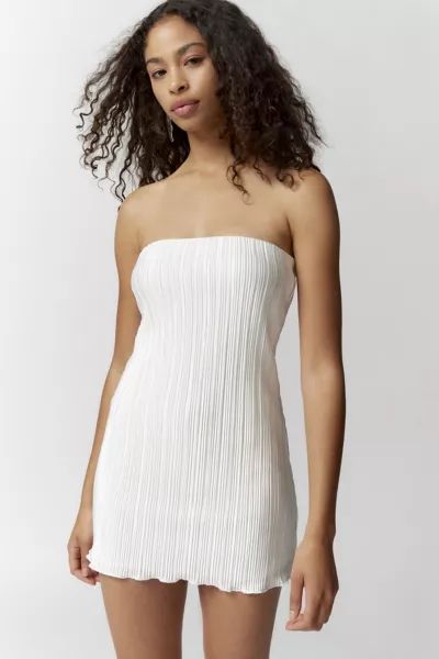 UO Brittany Plisse Strapless Mini Dress | Urban Outfitters (US and RoW)