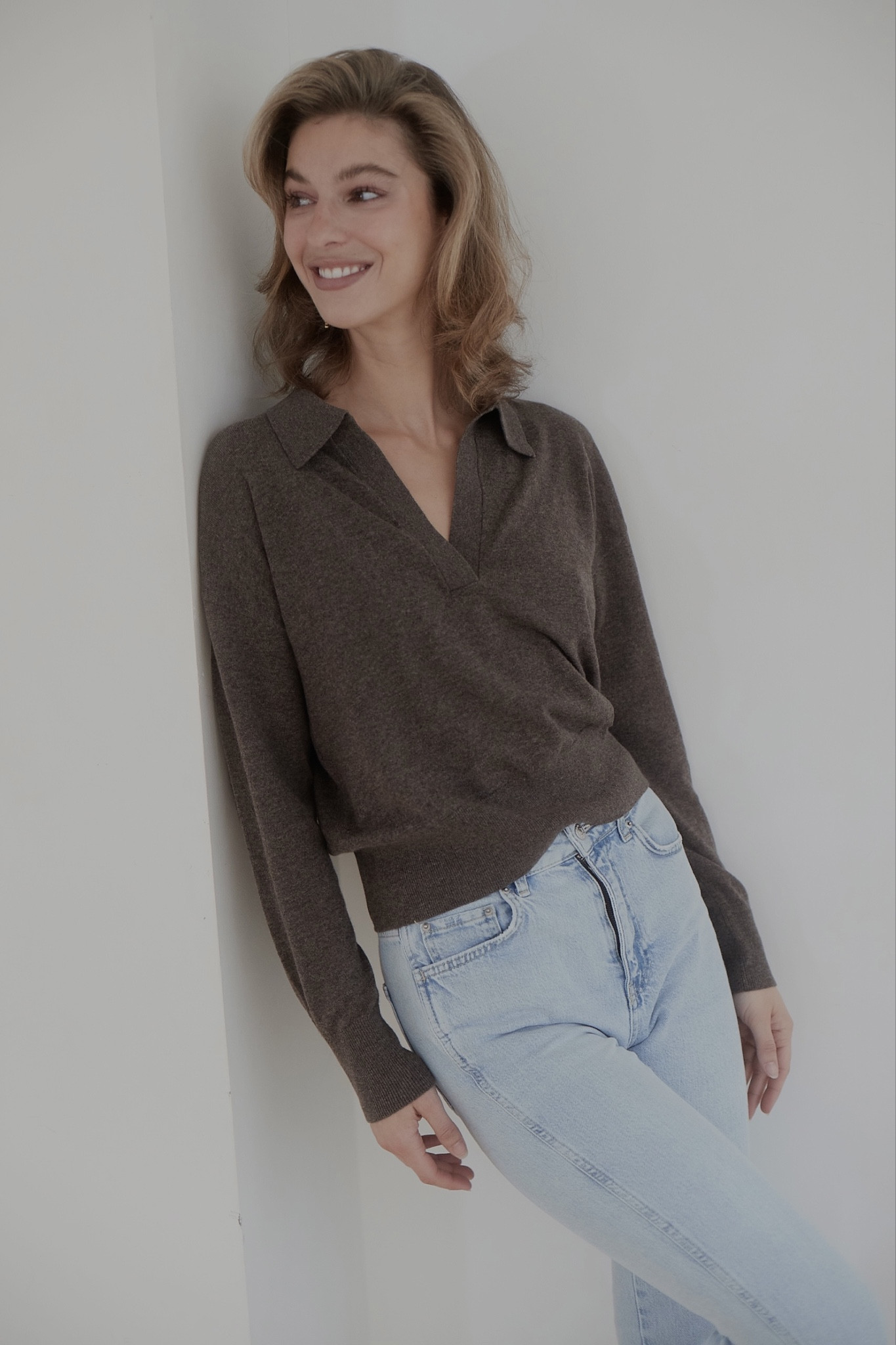 Cashmere jumper 
Knit season
Jeans
Cos earrings

#LTKGiftGuide #LTKHoliday #LTKSeasonal