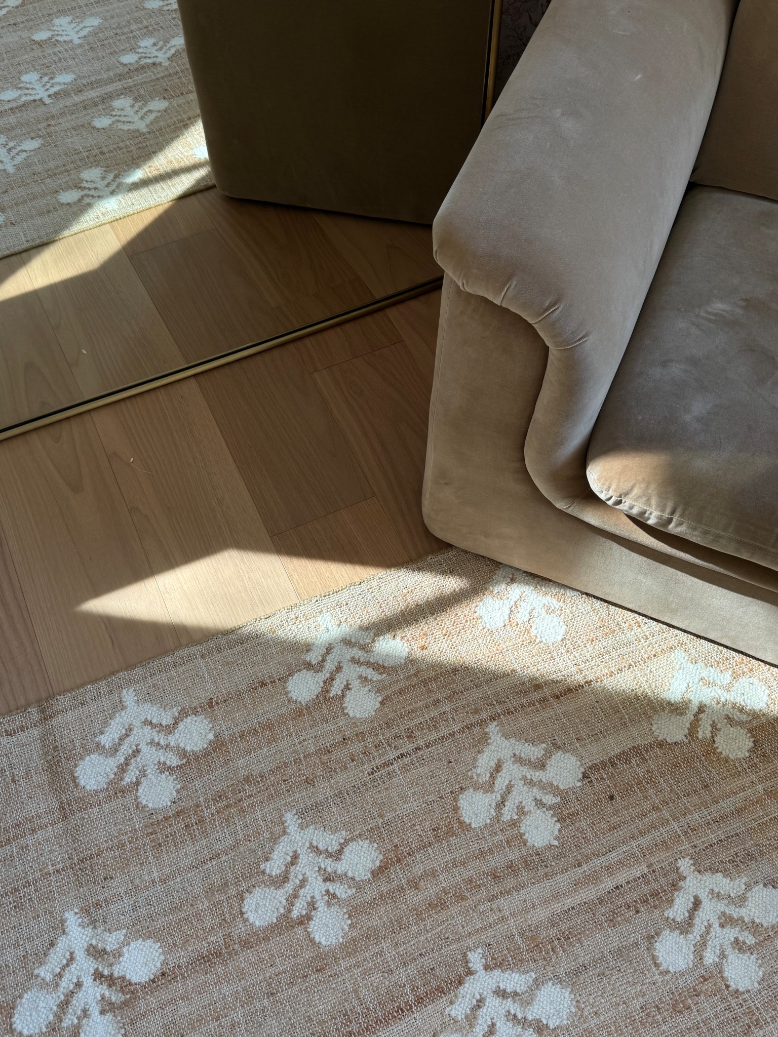 Office rug, chair & mirror are linked! 