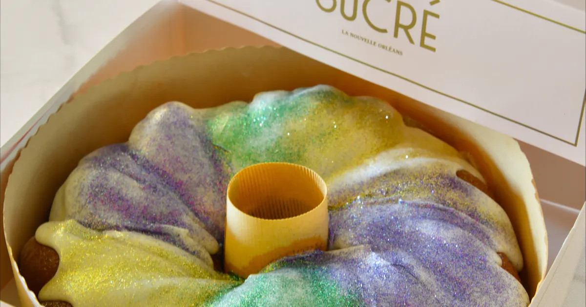 King Cake by Sucré | Goldbelly | Goldbelly