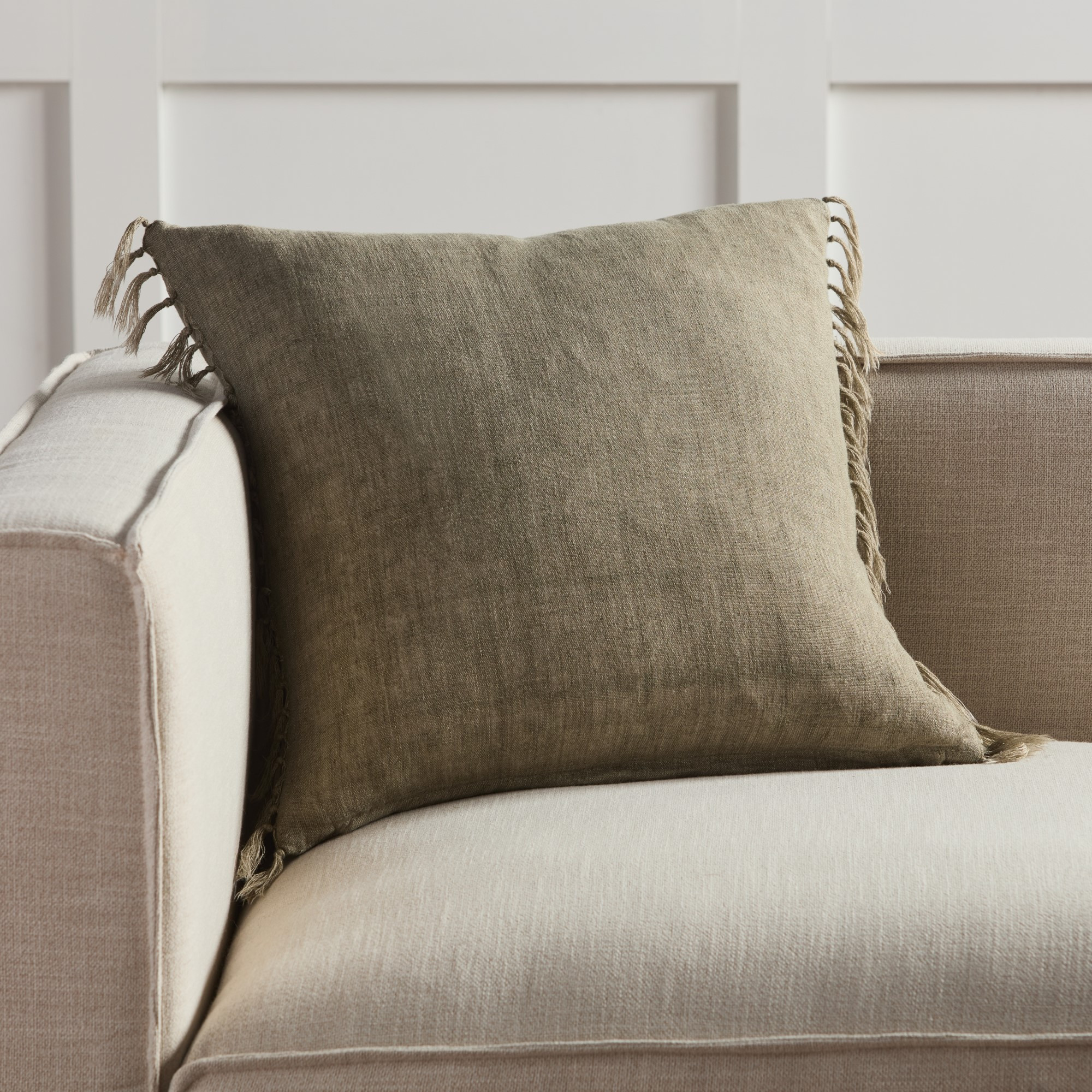 Jaipur Living-Jemina Pillow-Majere-Sage (JEM-04) | Rugs Direct