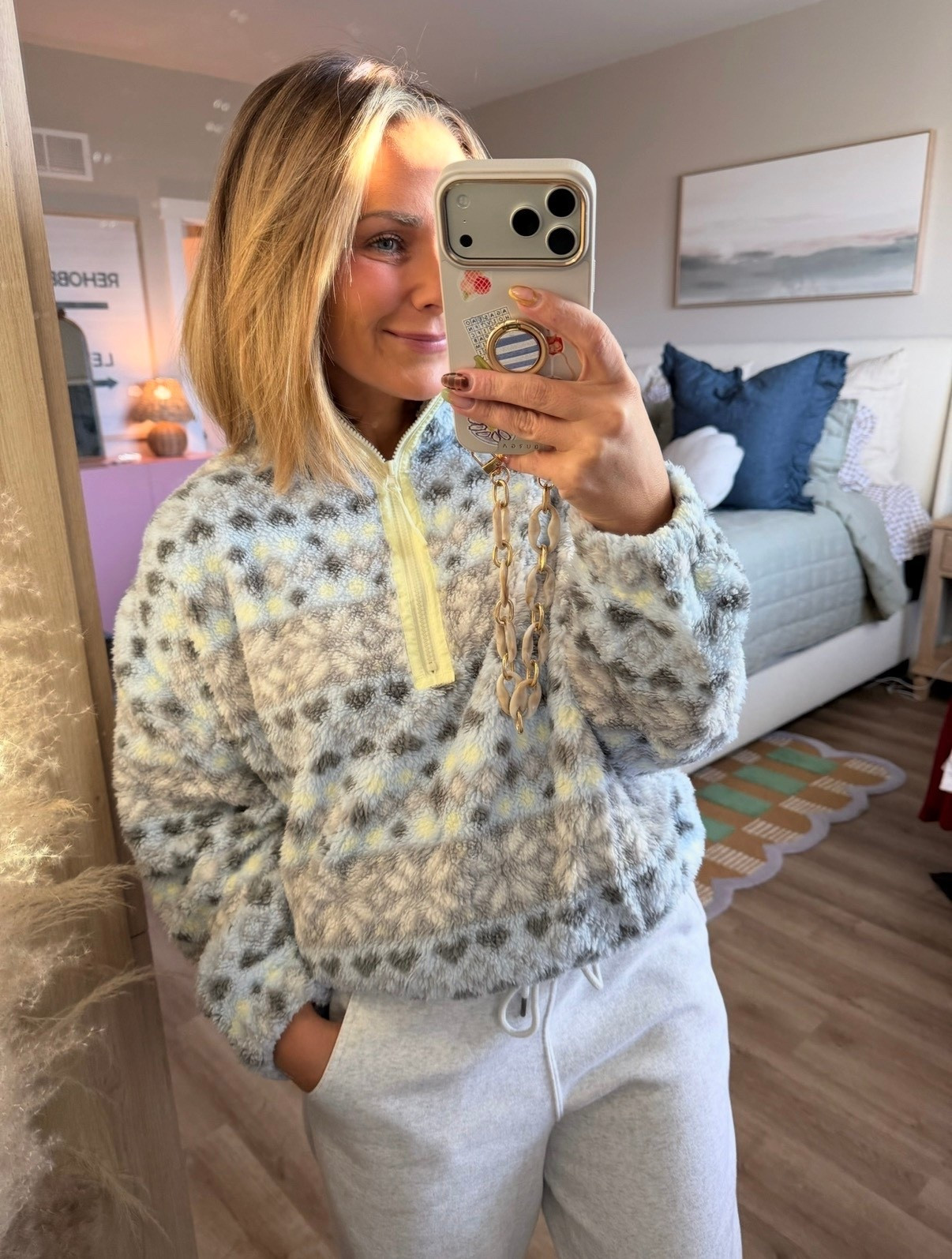 This is your sign to add a cozy sherpa pullover to your winter wardrobe ❄️🤍
This one is insanely soft, warm, and perfect for winter loungewear, school drop-off outfits, or just staying comfy at home. Paired it with my favorite fleece joggers for the easiest cold-weather look.

If you’re looking for cozy winter outfit ideas, warm sherpa layers, or a cute everyday pullover — this is the one. Linking everything in my LTK!
#cozyoutfit #winteroutfitideas #sherpapullover #winterstyle #loungewearstyle