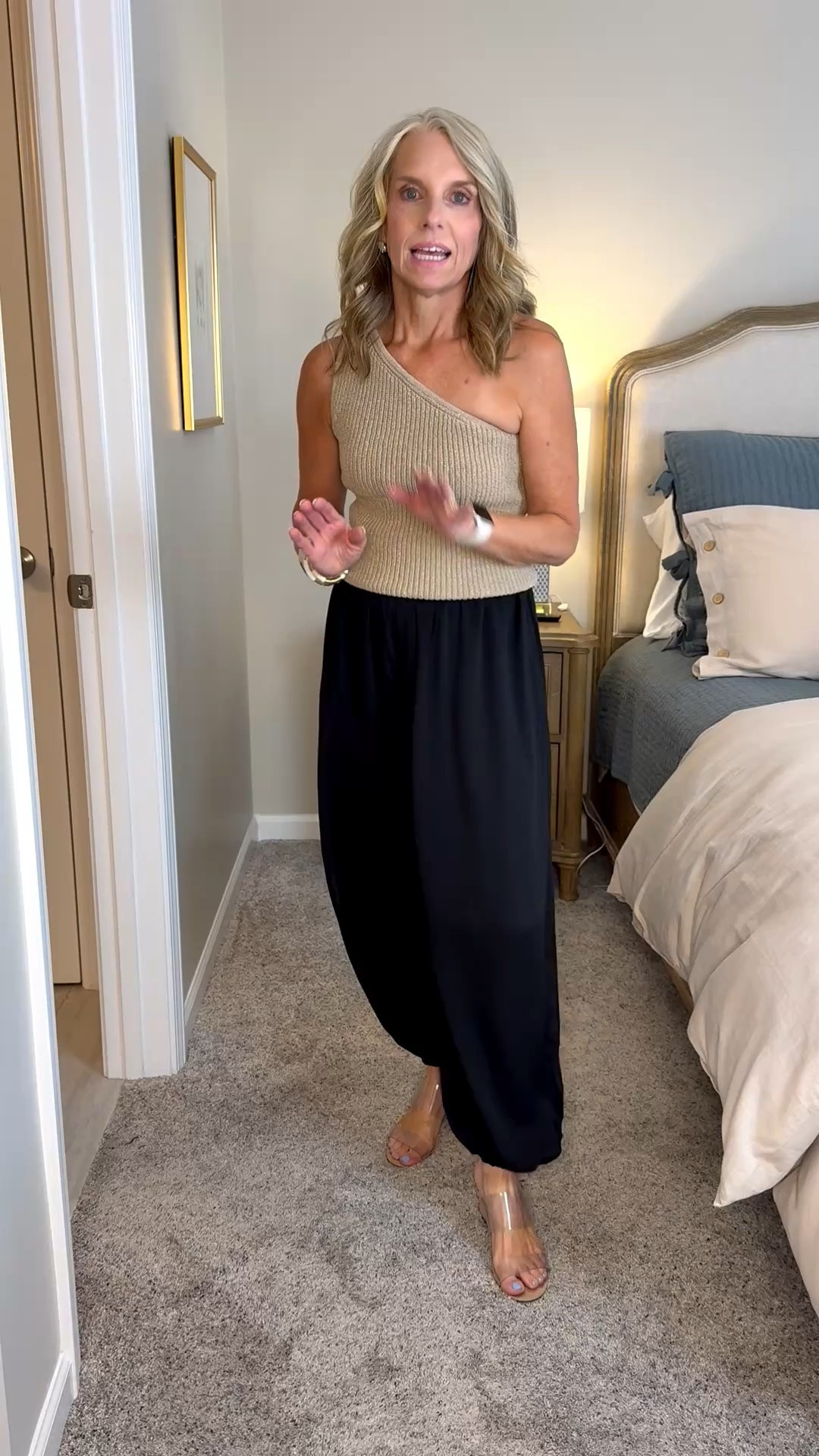 This is a super fun date night, girls night look. The pants are also great for day wear with a tank and flip flops. Very boho chic

#LTKgrwm #LTKootd #LTKOver40