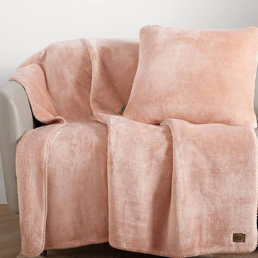 UGG Whitecap Plush Flannel - Oversized Throw Blanket, Quartz | Amazon (US)