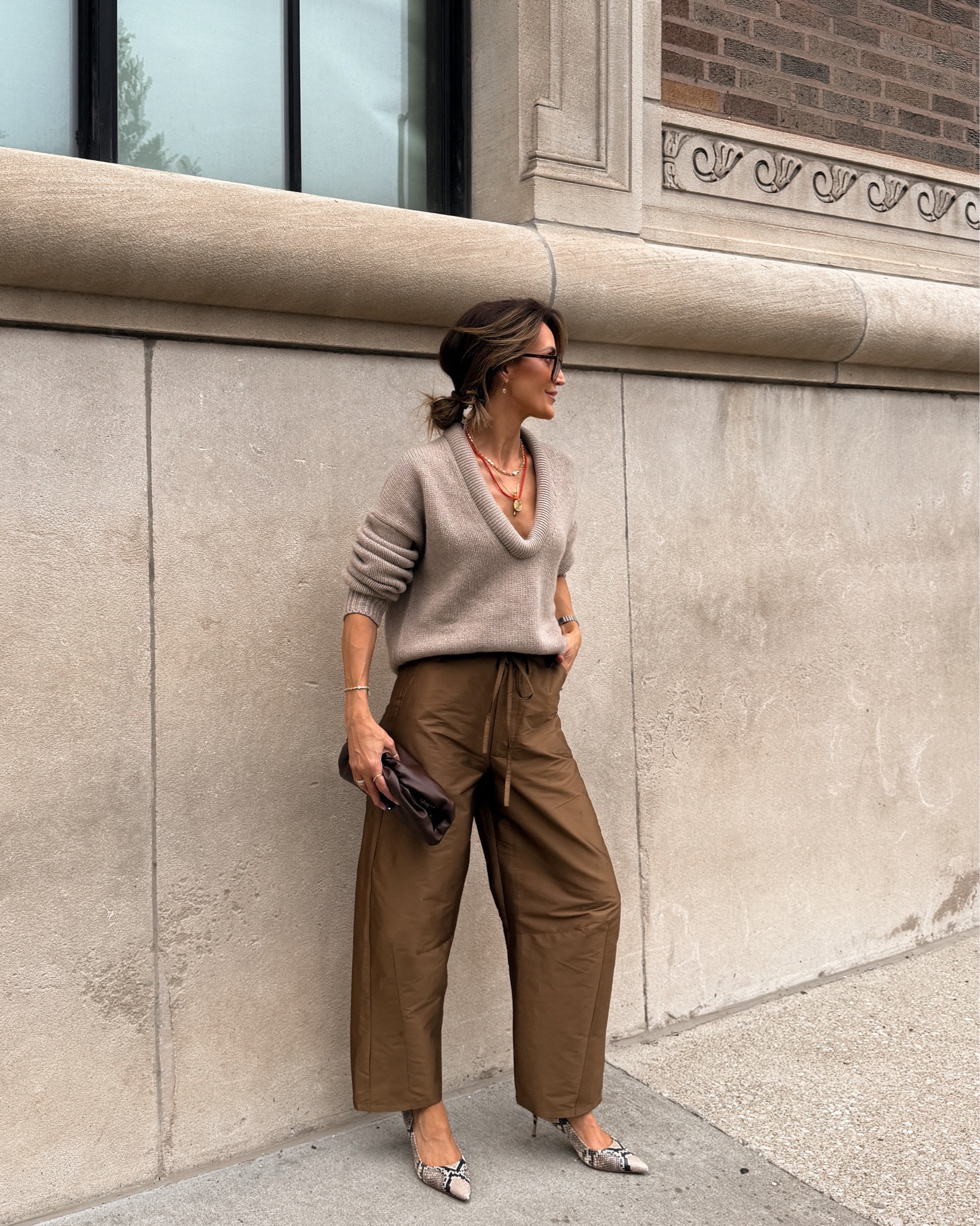 How to style tafetta pants

#LTKootd #LTKgrwm #LTKSeasonal