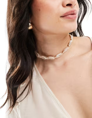 ASOS DESIGN Curve choker necklace with faux shell design in neutral | ASOS (Global)