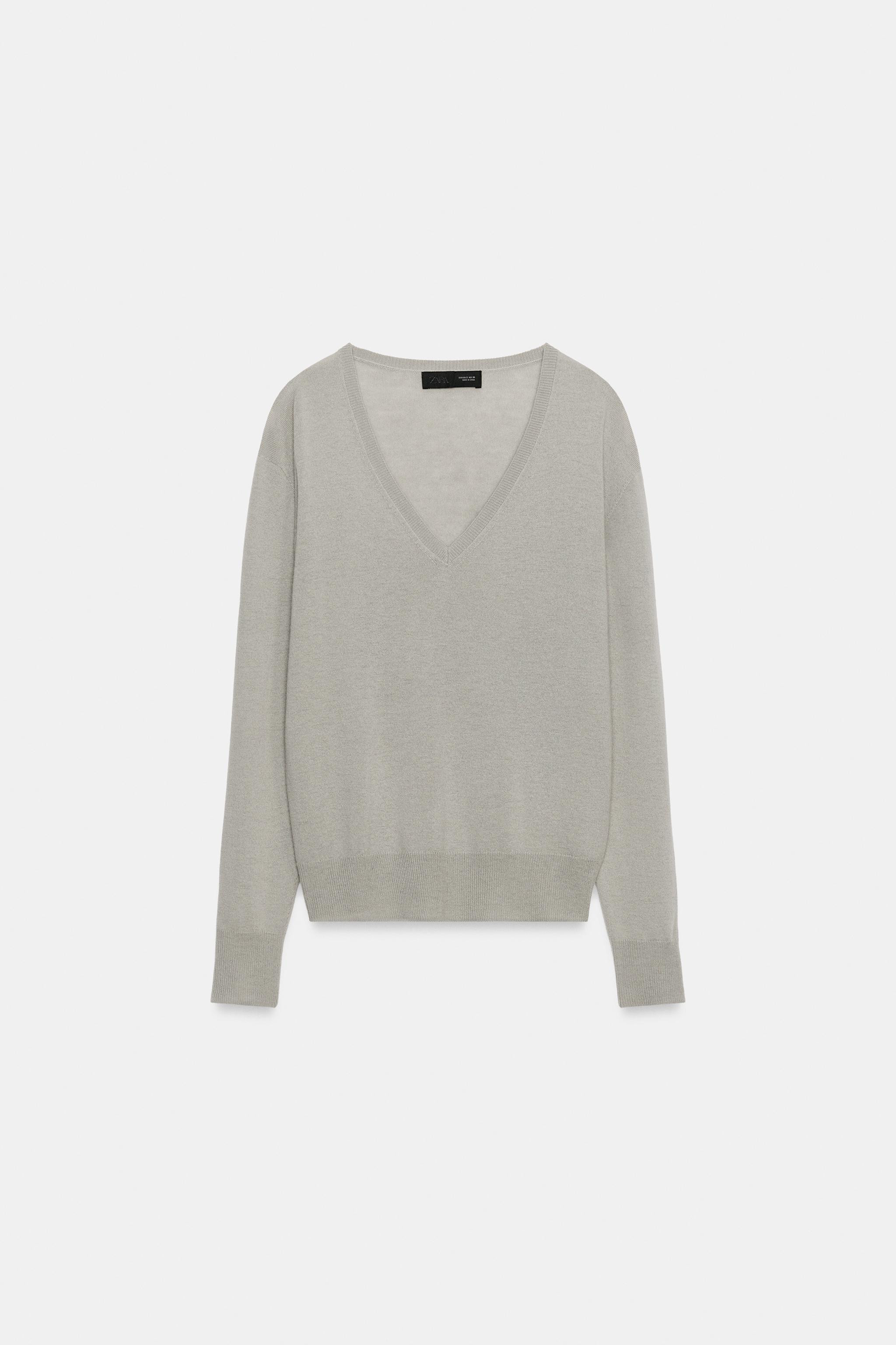ULTRA-SOFT 100% WOOL V-NECK JUMPER | Zara UK