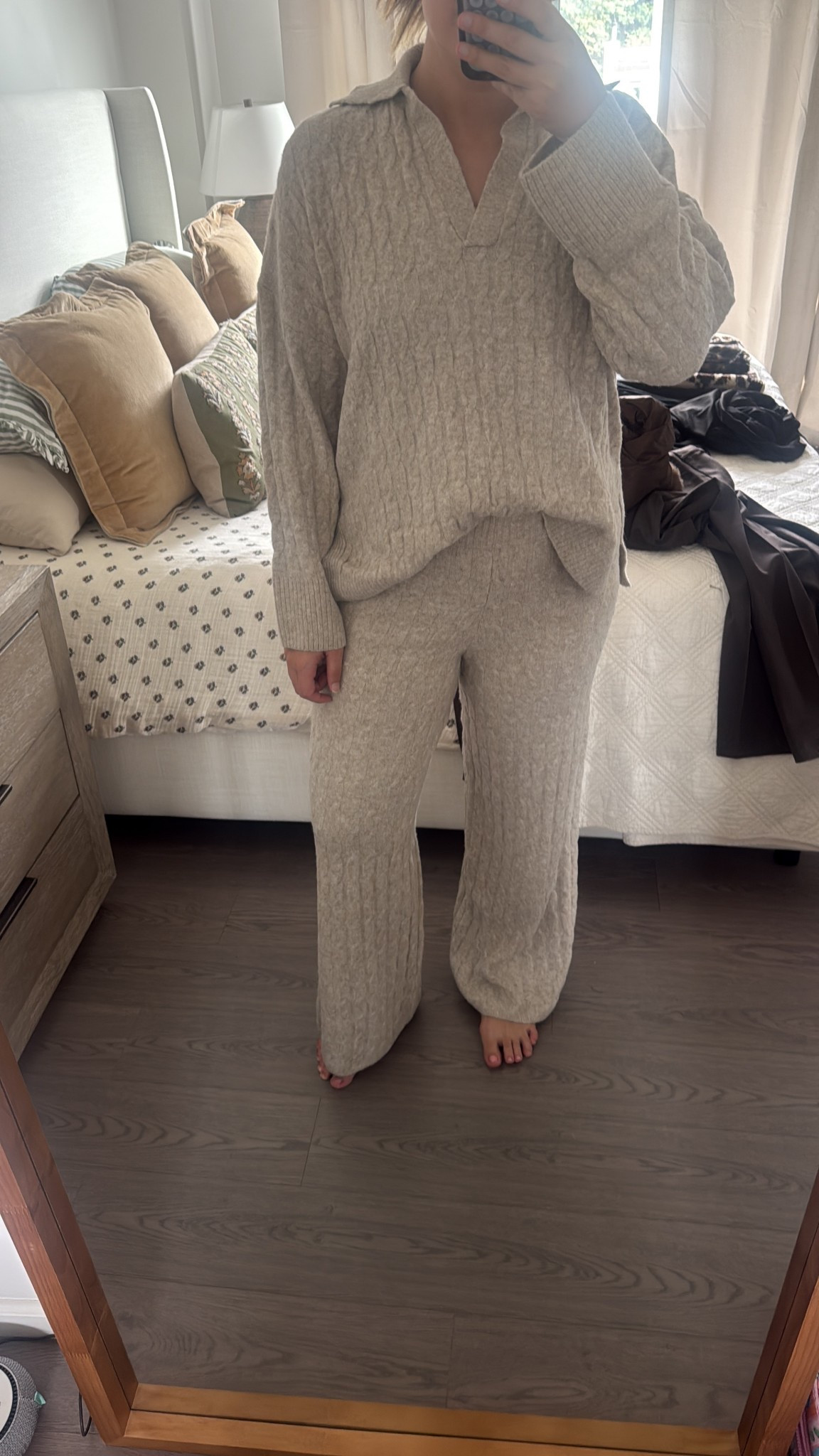 Matching set from H&M

Cozy outfit
H&M


#LTKSeasonal #LTKStyleTip #LTKFindsUnder50