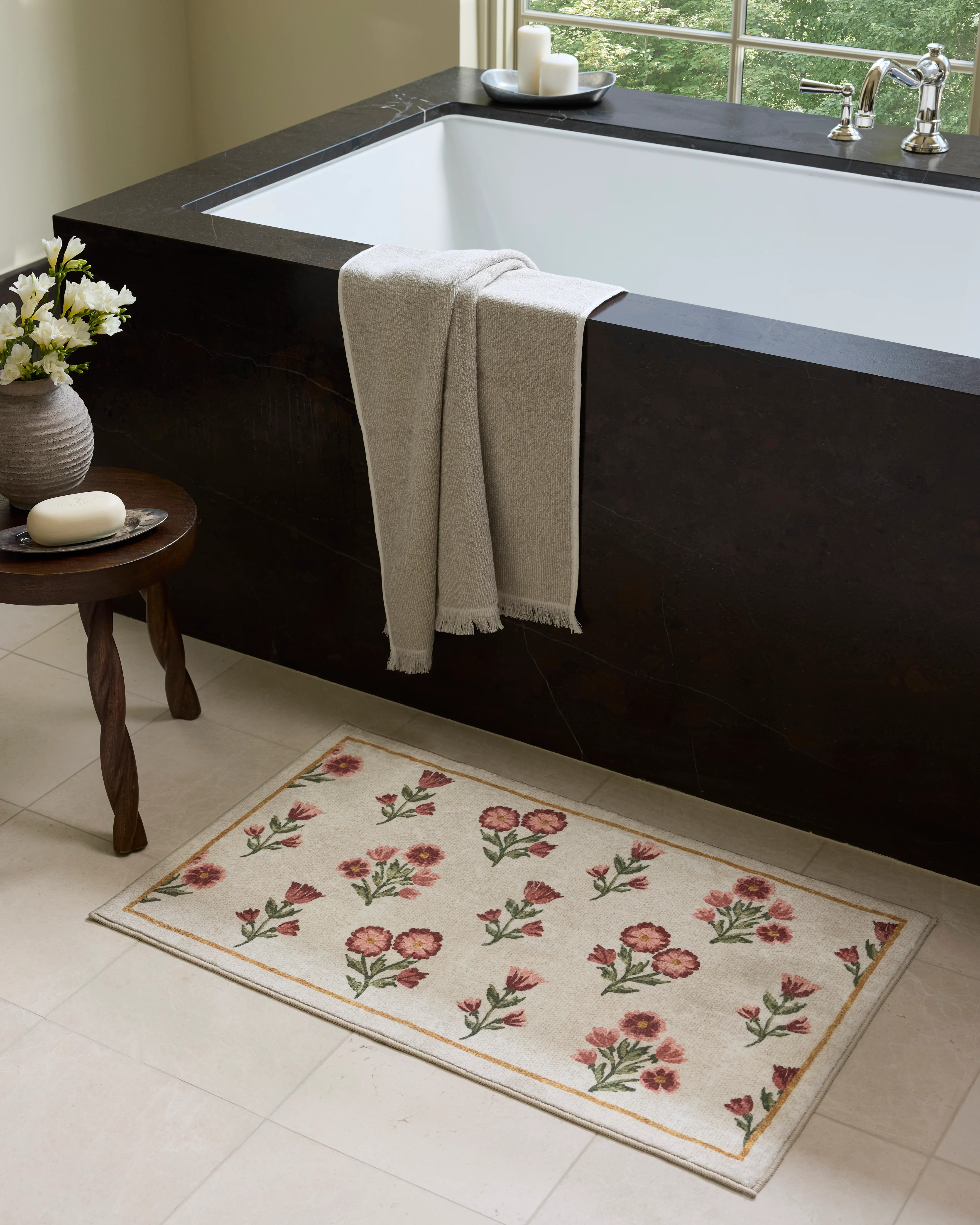 Chris Loves Julia x Loloi-Clove Bath Mat-CLO-02-Ivory, Rose | Rugs Direct