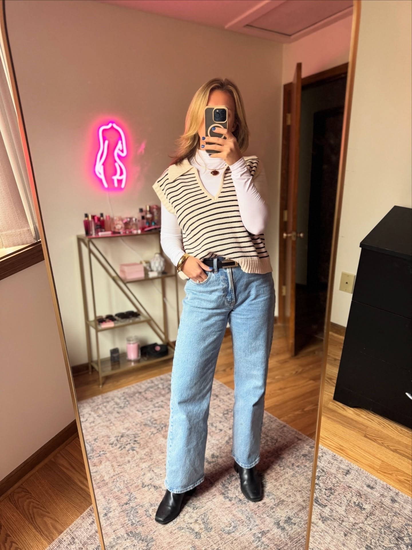 Would Rachel Green wear this?

#ltk #ootd #workwear #casualstyle #capsulewardrobe #rachelgreenedit #friends #whattowear #abercrombiedenim #corporategirl #officewear #smallcontentcreatorsupport #supprtsmallbusiness #amazonfinds #basics #styletips #wearingvsstyling #fallclothes

#LTKCyberWeek #LTKWorkwear #LTKFindsUnder100