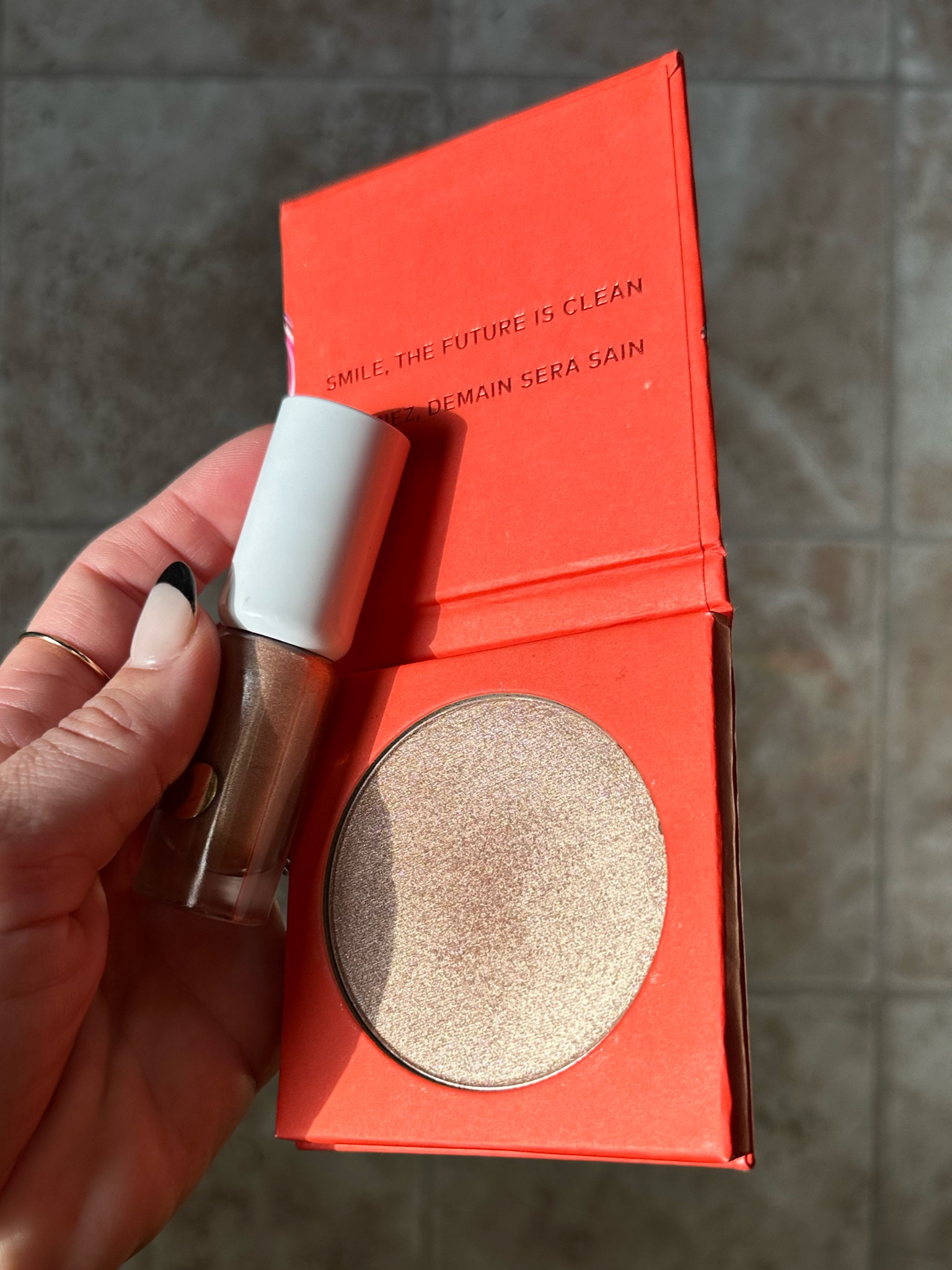 Shimmer & Glow Makeup Duo  ✨

#LTKGiftGuide #LTKHoliday #LTKHolidaySale