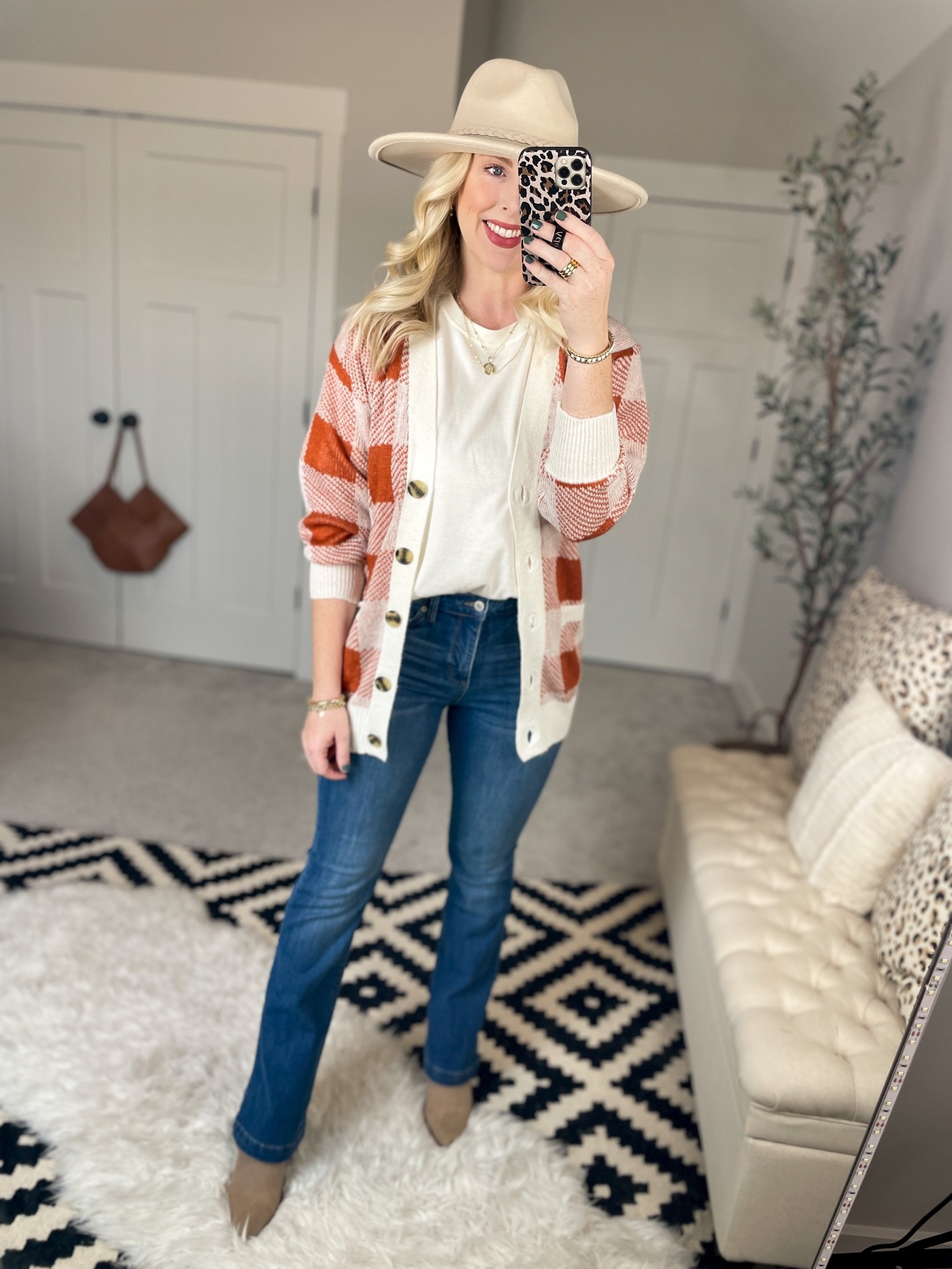Weekend Walmart wins try on 
Cardigan- small 
Jeans- 6, size down! 

#LTKstyletip #LTKSeasonal #LTKunder50