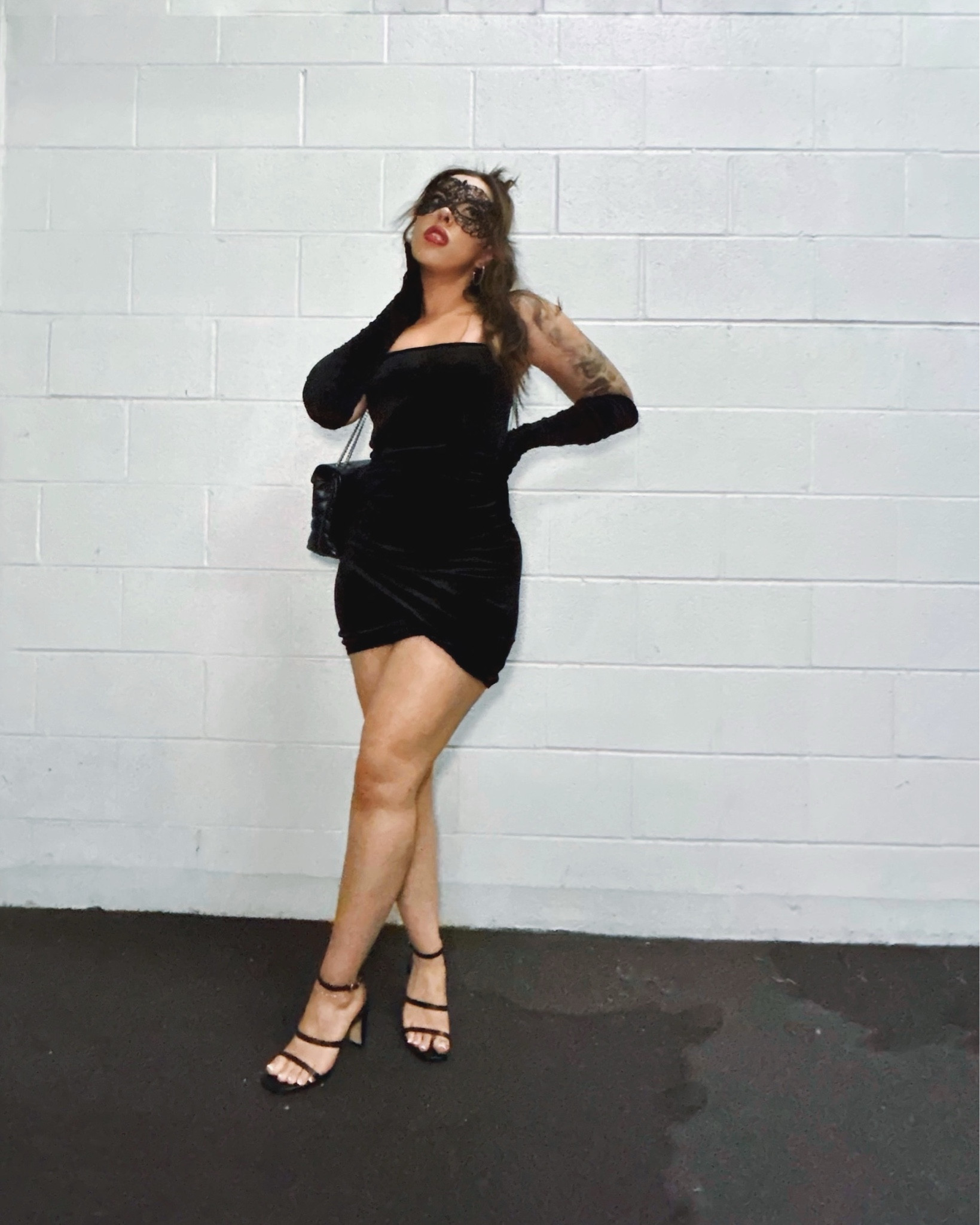 Went out for the night in Portland for a mascarade party on a boat. The attire was formal so this was what I came up with! I love having an excuse to dress up  

#LTKshoecrush #LTKitbag #LTKstyletip