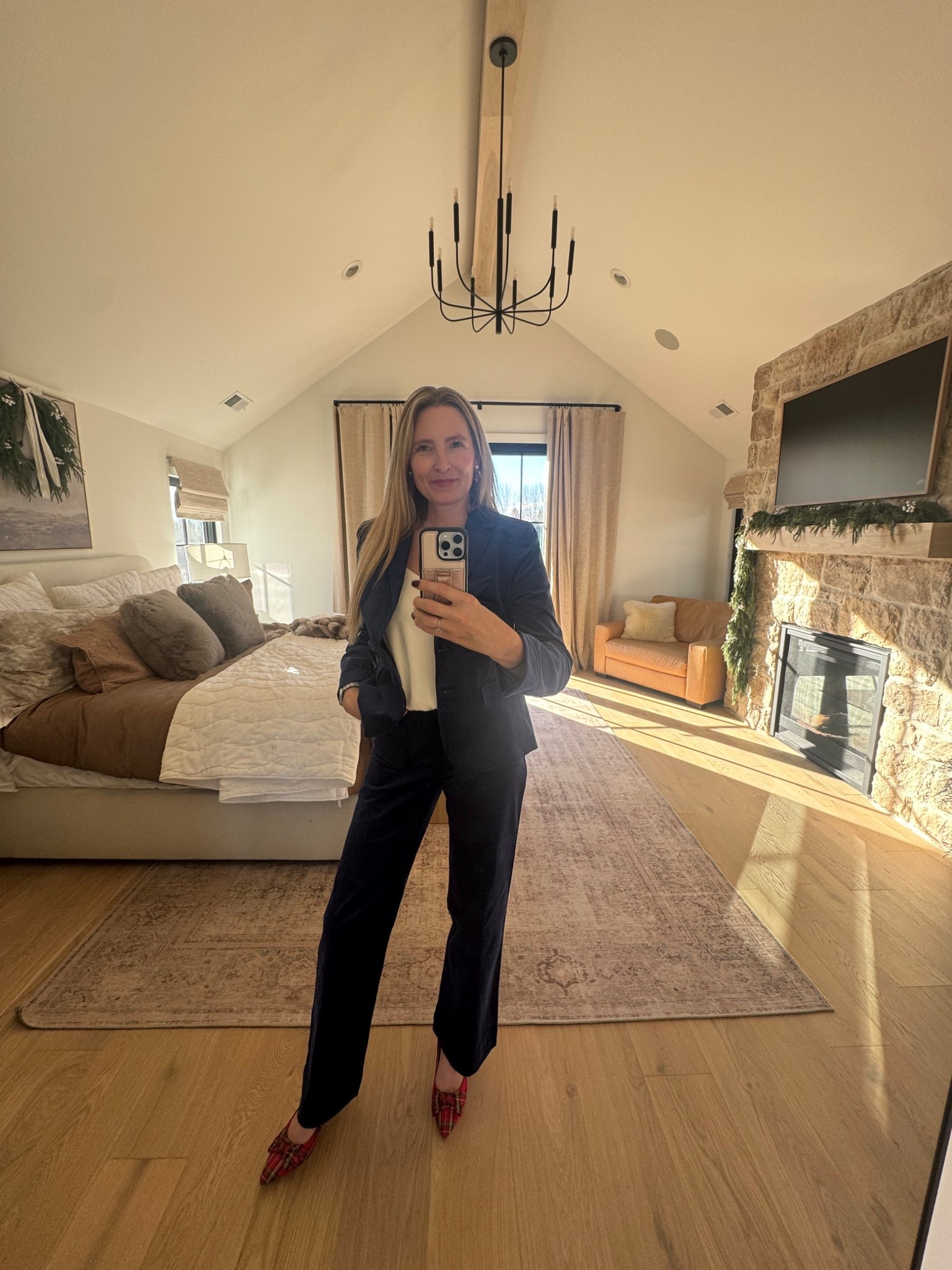 Cute holiday blue velvet pant suit.

#LTKHoliday #LTKCyberWeek #LTKSeasonal