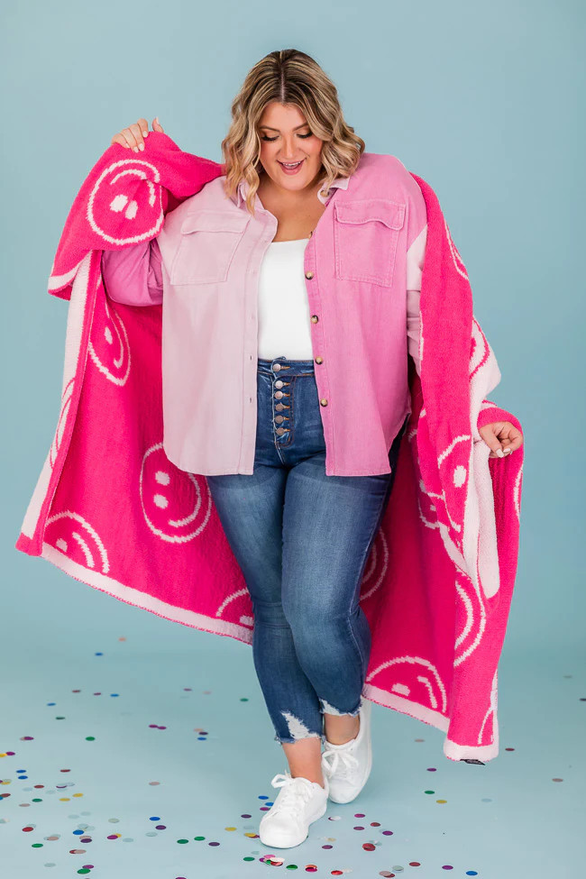 Make Me Believe Pink Smiley Blanket DOORBUSTER | Pink Lily