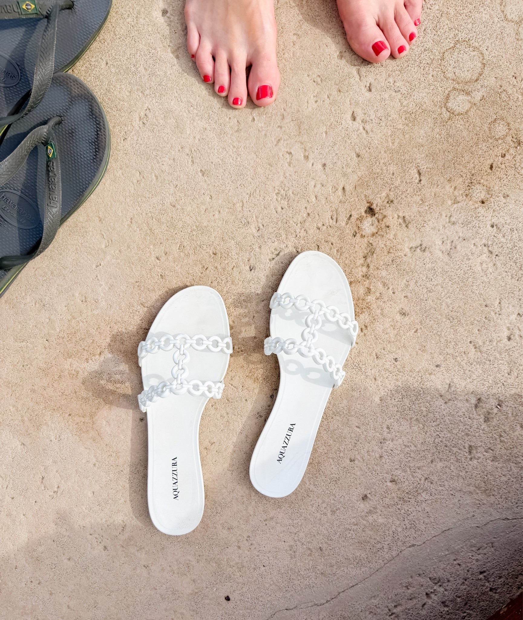 Sandals, pool sandals

#LTKgrwm #LTKootd