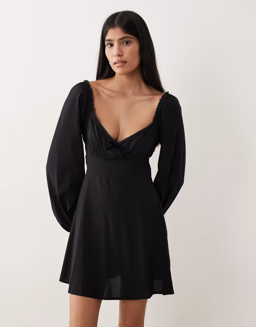 Nobody's Child Lillie sweetheart lace edge bow detail mini dress in black | ASOS (Global)